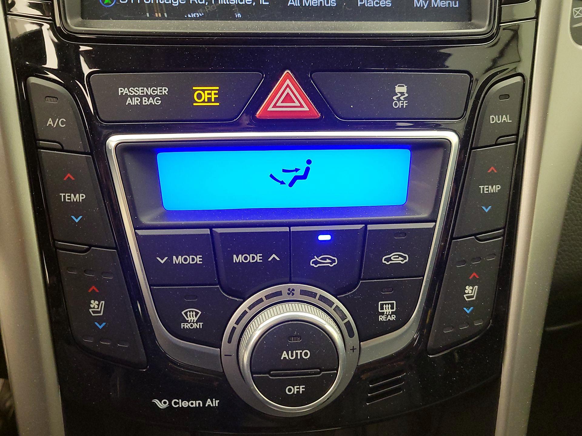 Thumbnail: 2016 Hyundai Elantra - 17