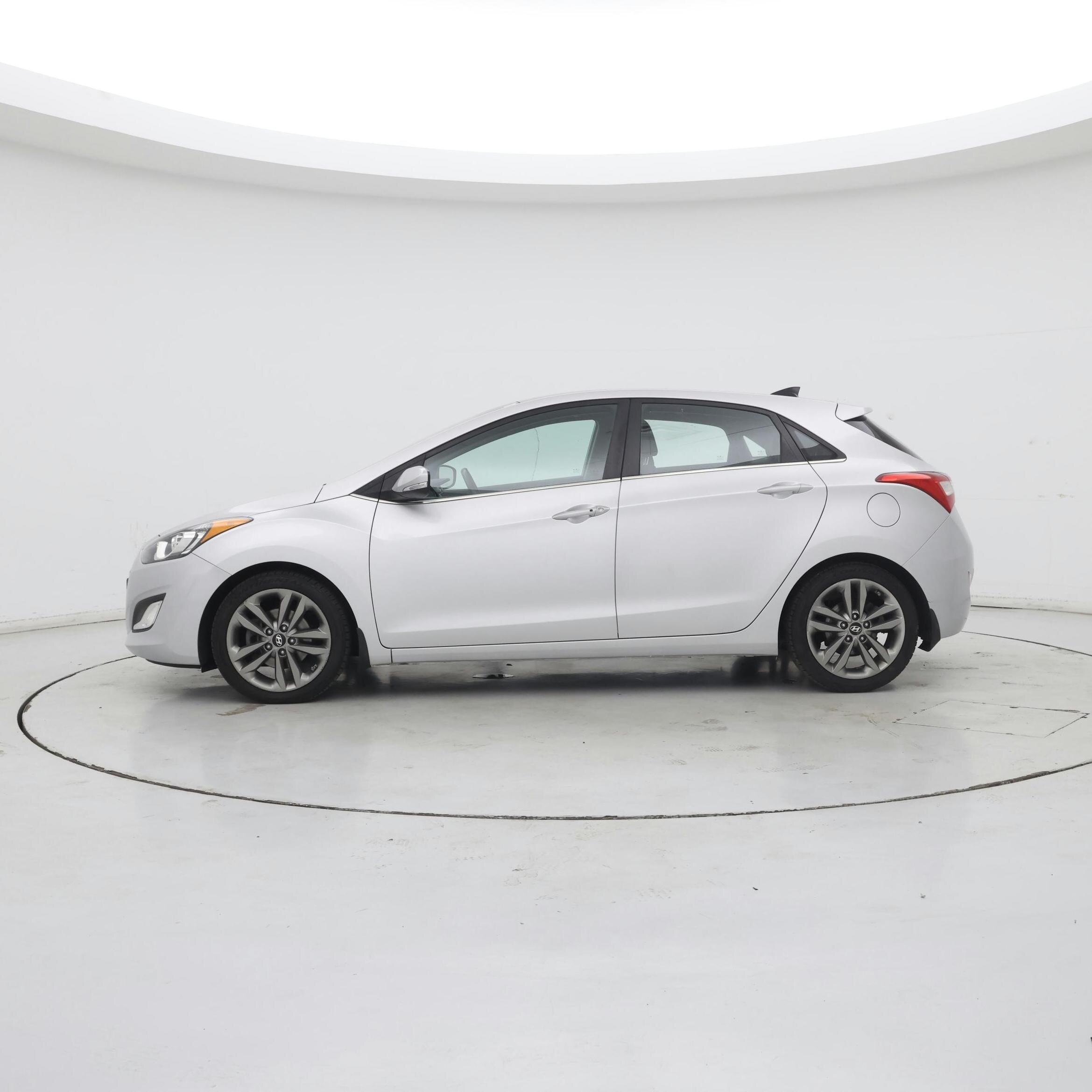 Thumbnail: 2016 Hyundai Elantra - 3