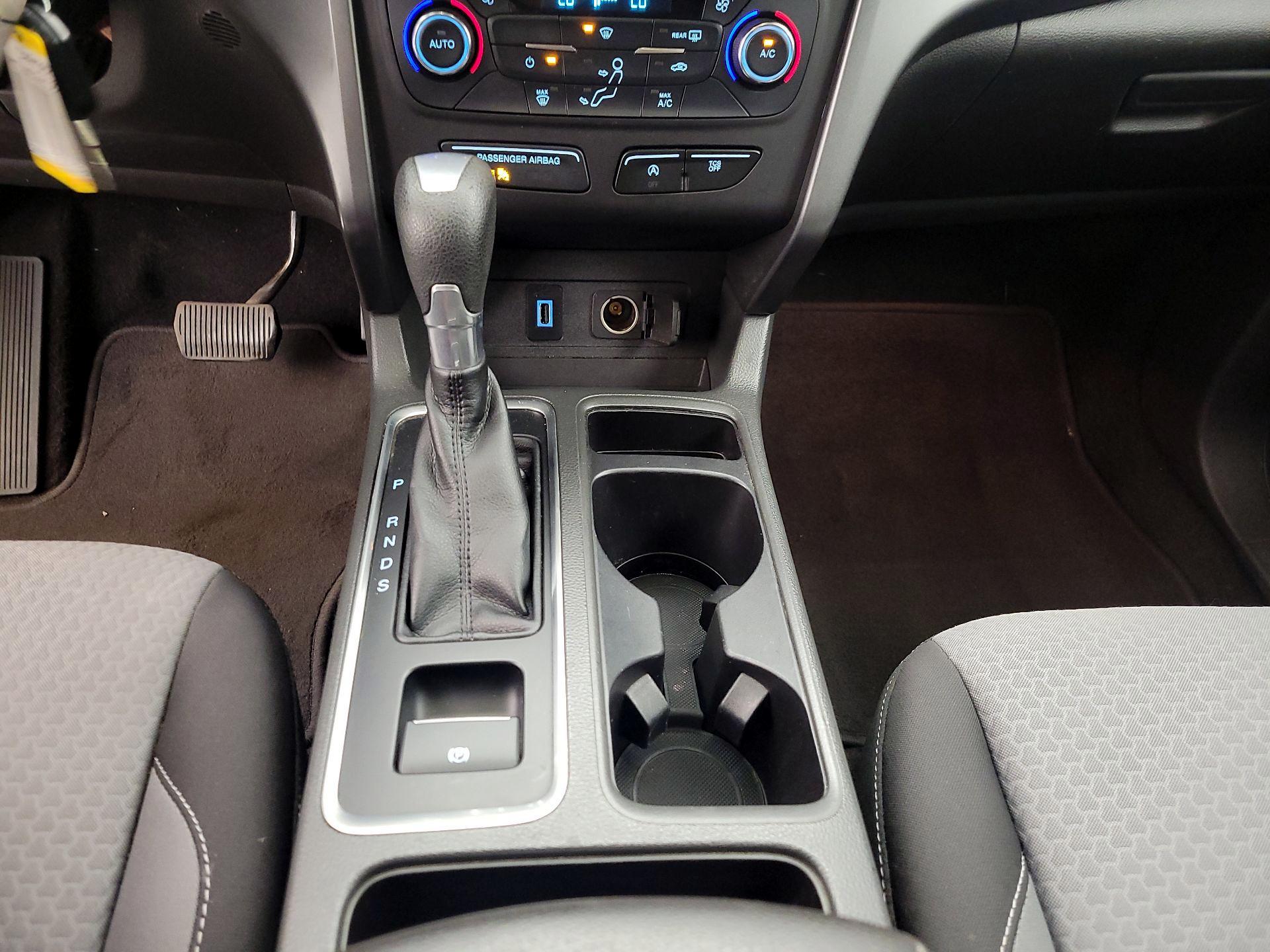 Thumbnail: 2017 Ford Escape - 17