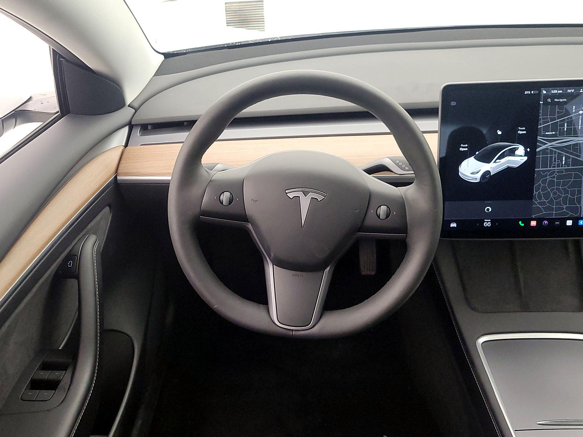 Thumbnail: 2021 Tesla Model 3 - 10