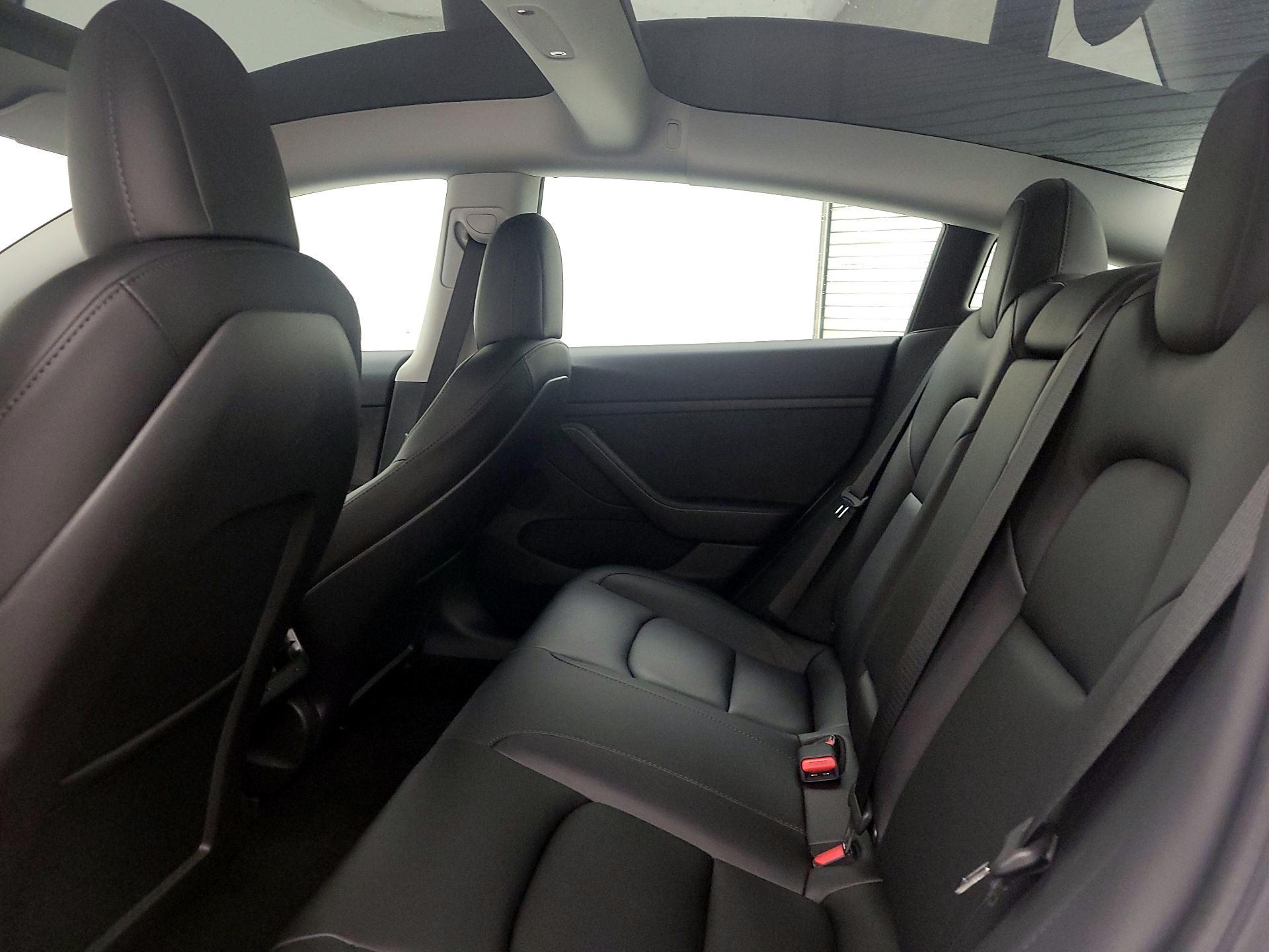 Thumbnail: 2021 Tesla Model 3 - 18