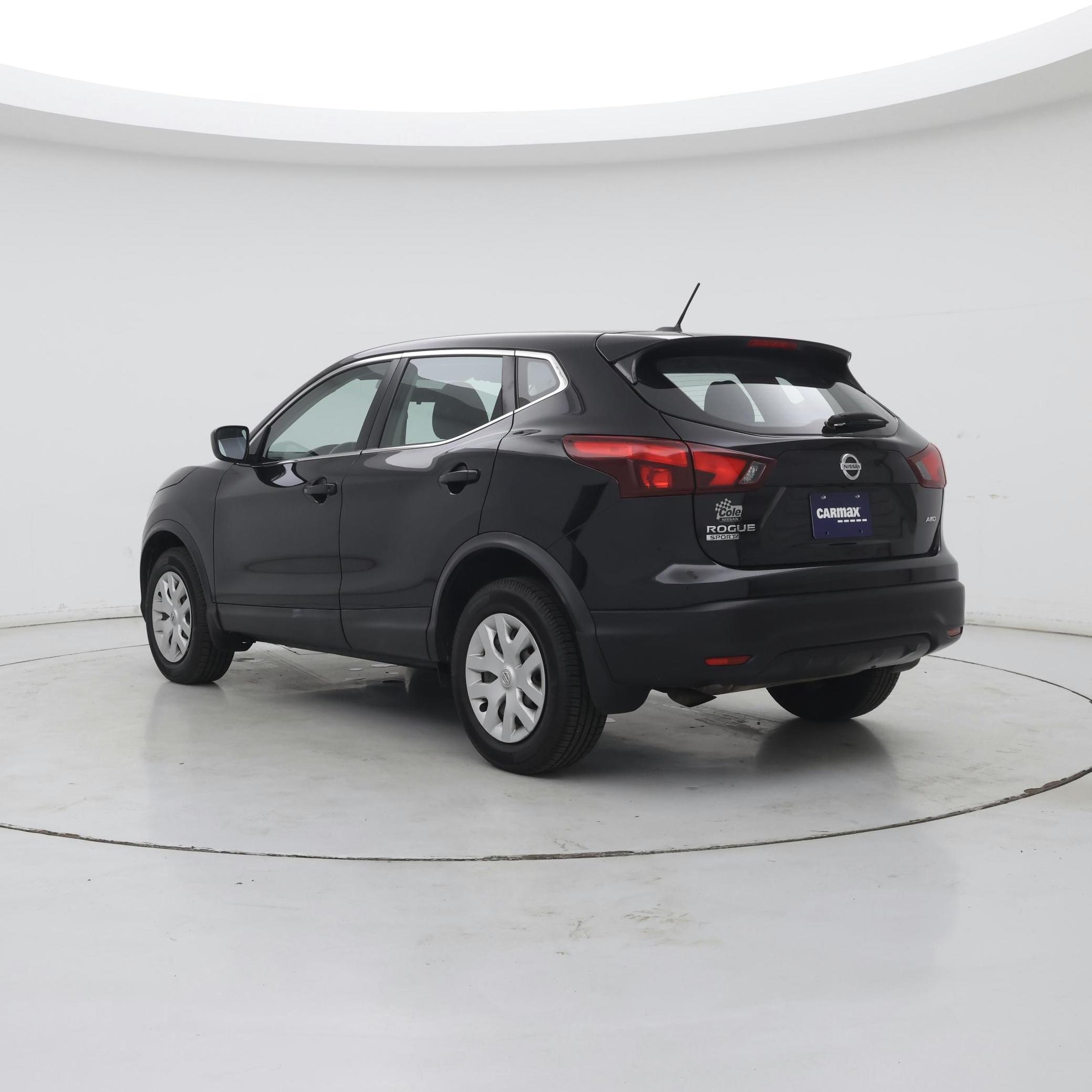 Thumbnail: 2018 Nissan Rogue Sport - 2