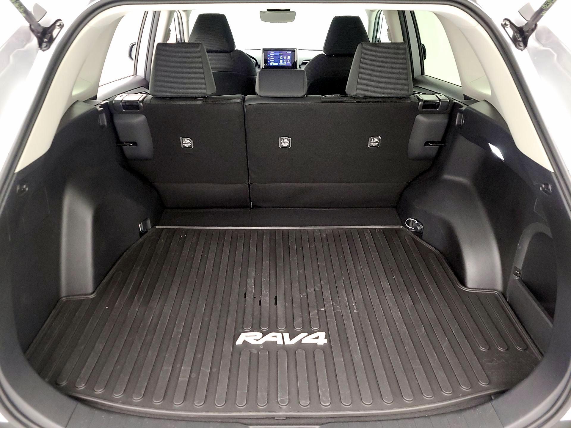 Thumbnail: 2024 Toyota RAV4 - 20