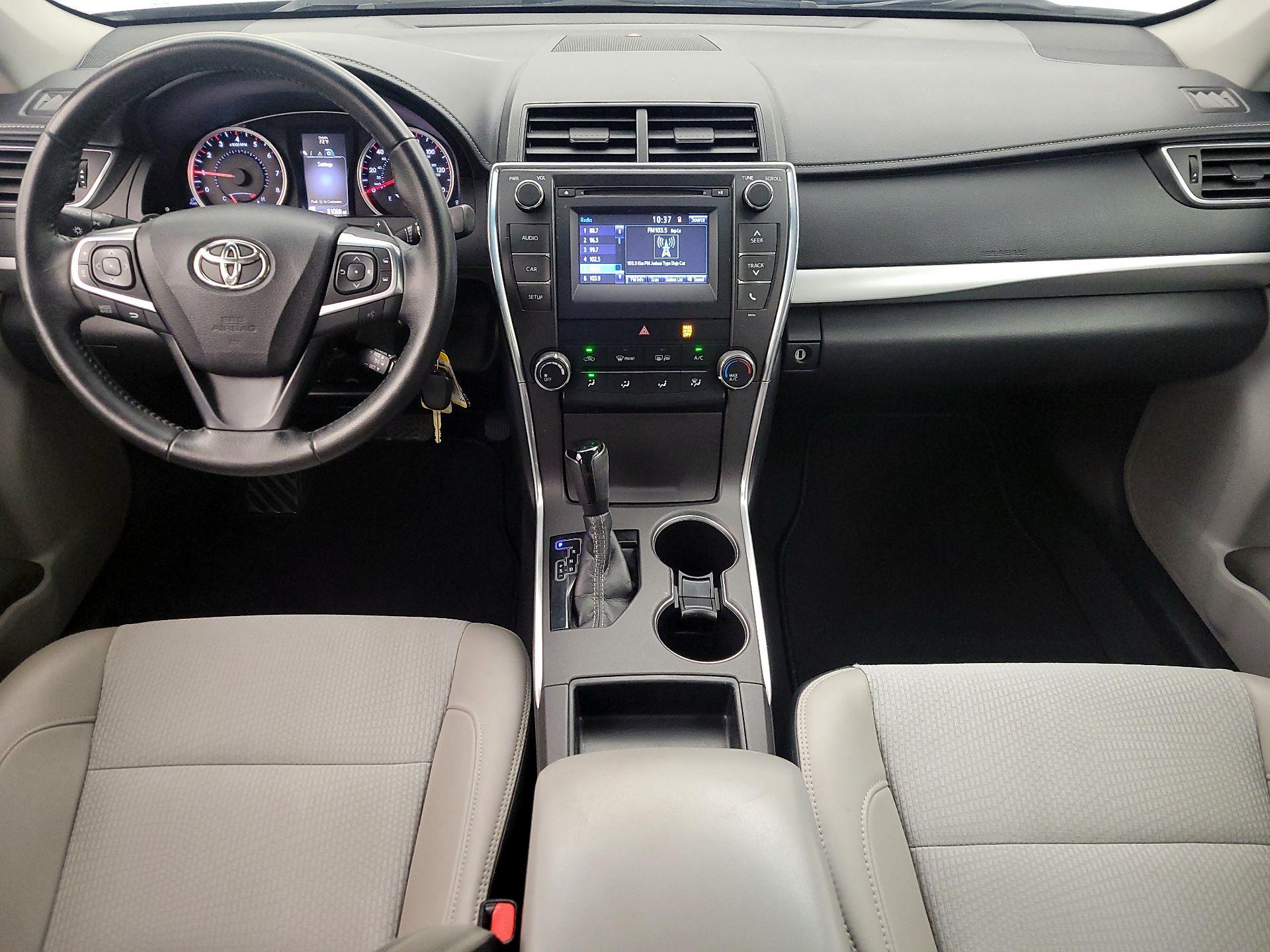 Thumbnail: 2016 Toyota Camry - 9