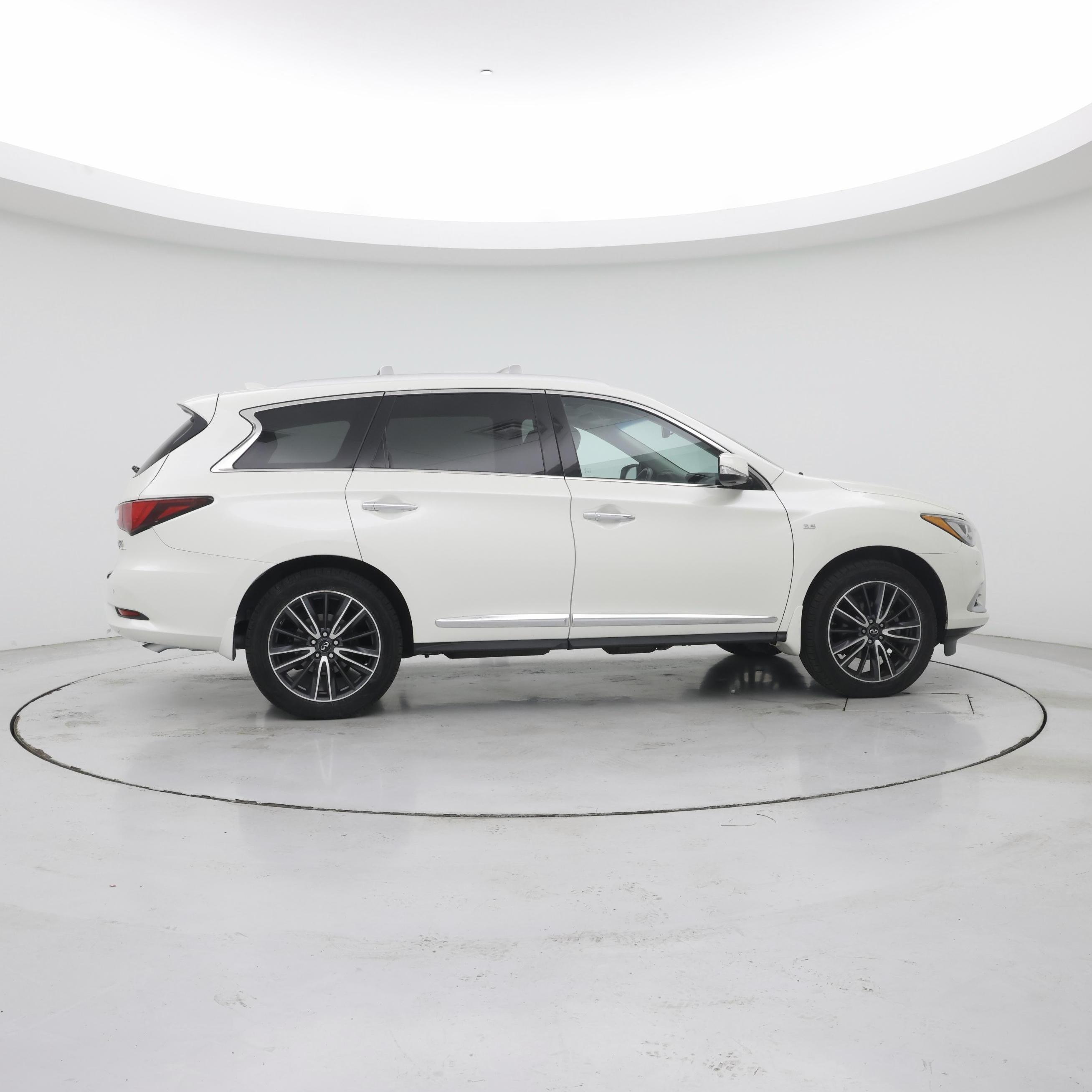 Thumbnail: 2016 INFINITI QX60 - 7