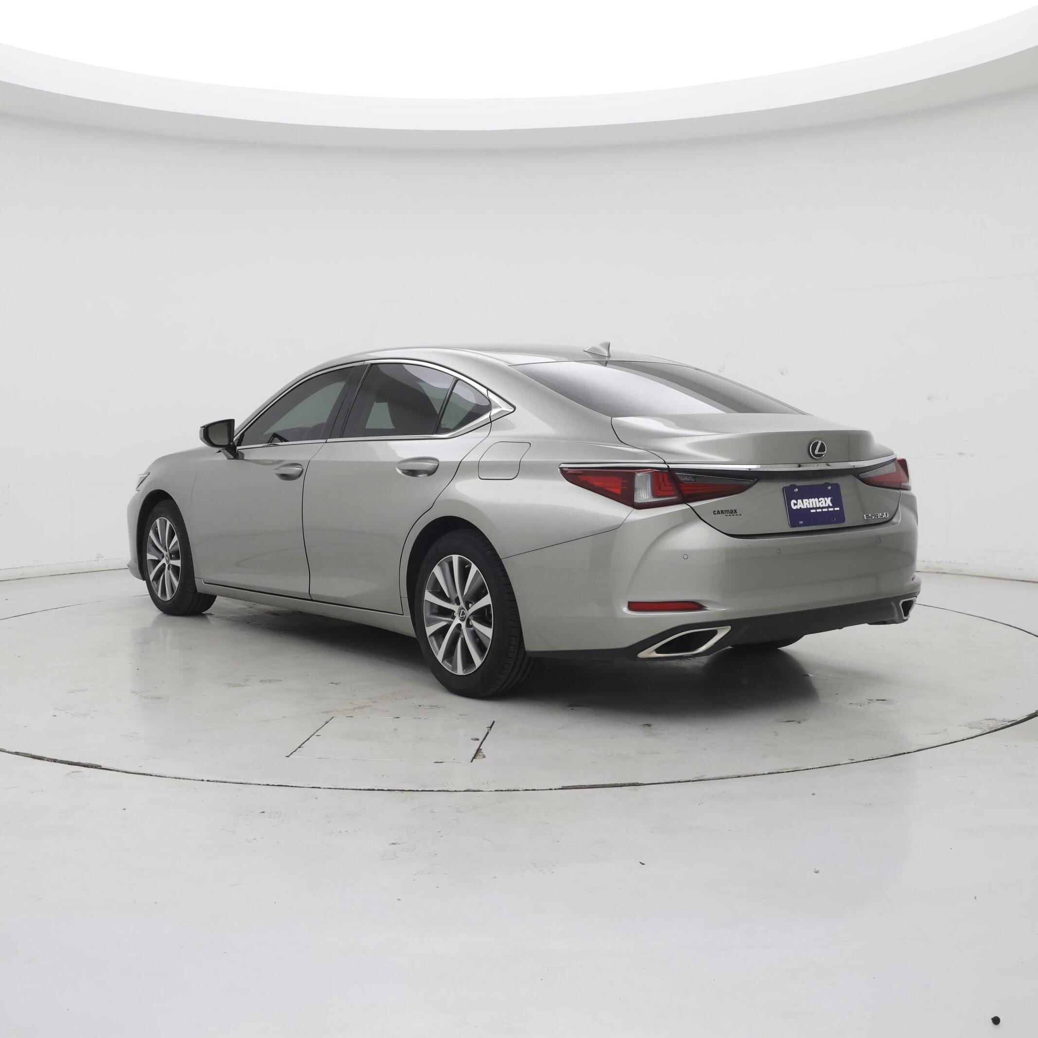 Thumbnail: 2020 Lexus ES - 2