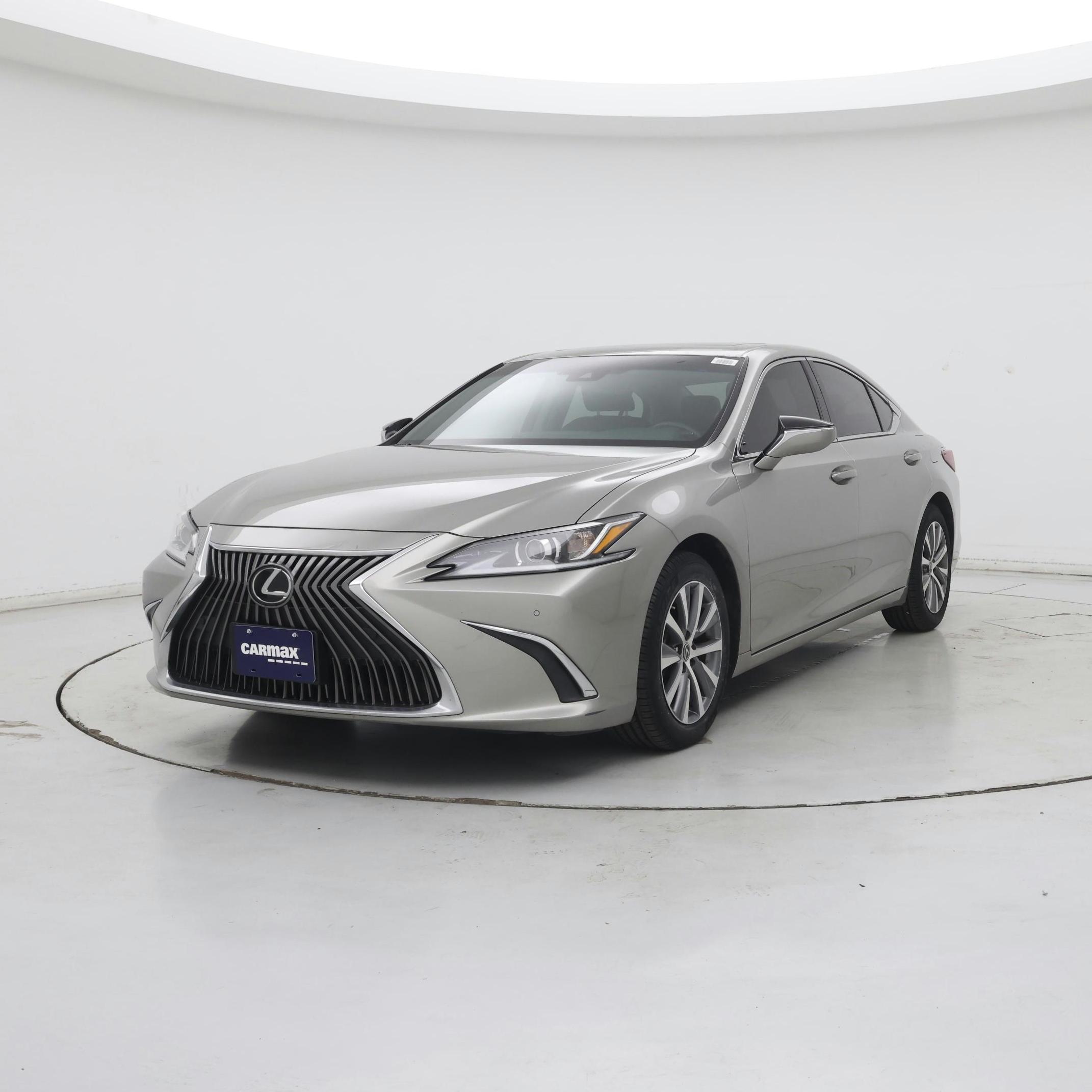 Thumbnail: 2020 Lexus ES - 4