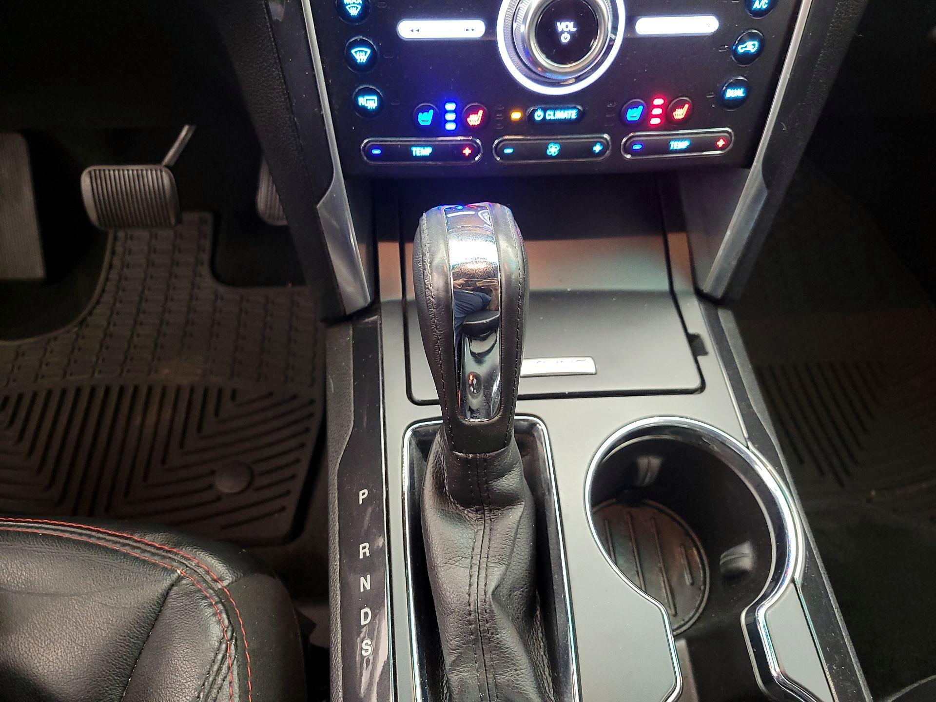Thumbnail: 2017 Ford Explorer - 17
