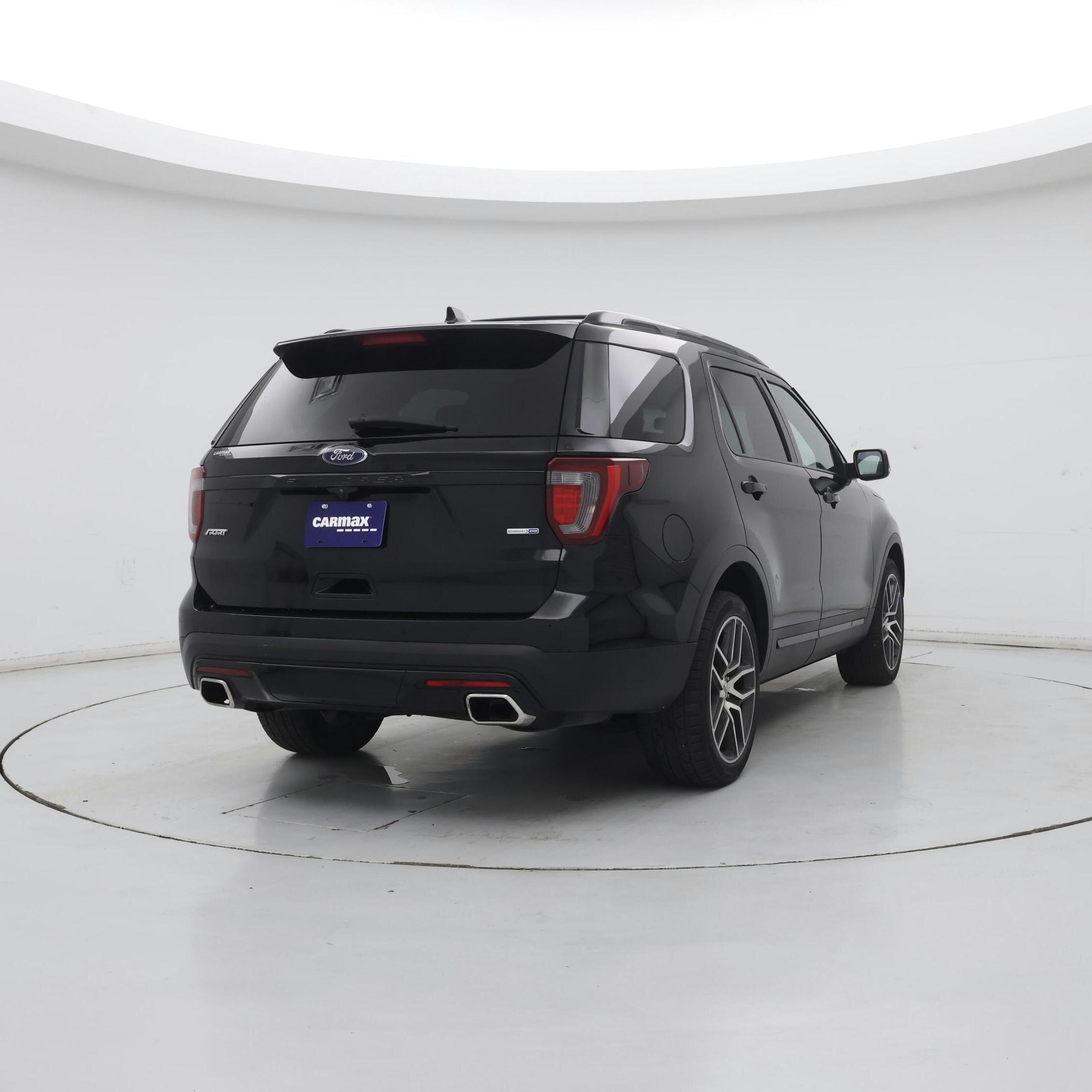 Thumbnail: 2017 Ford Explorer - 8