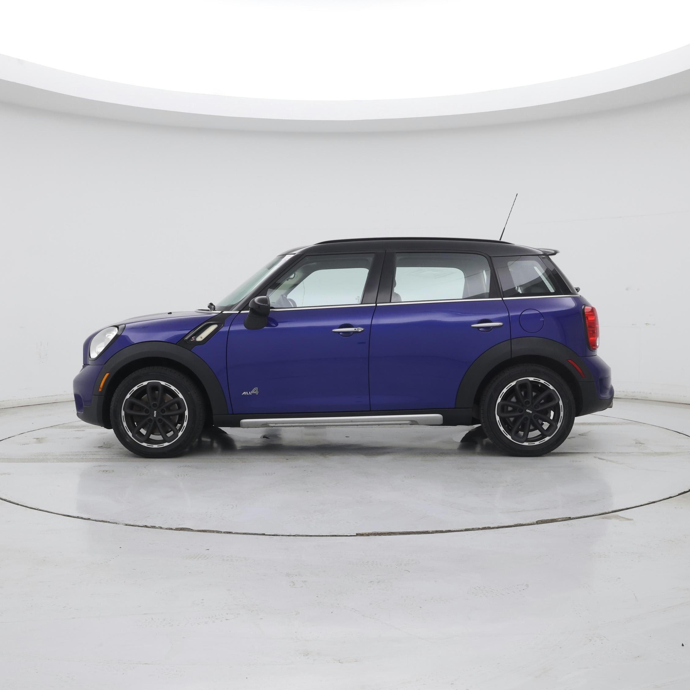Thumbnail: 2015 MINI Cooper Countryman - 3