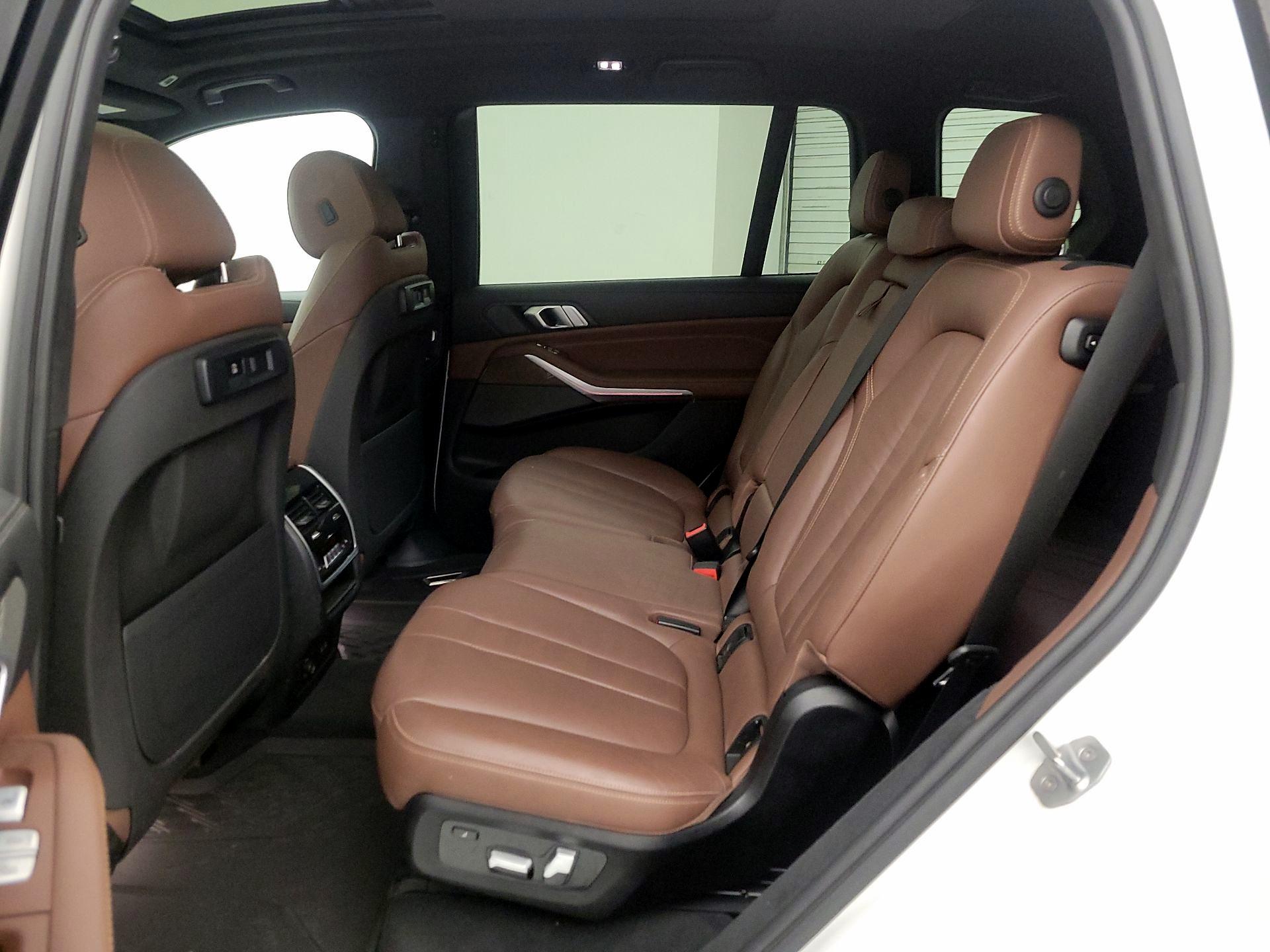 Thumbnail: 2020 BMW X7 - 20