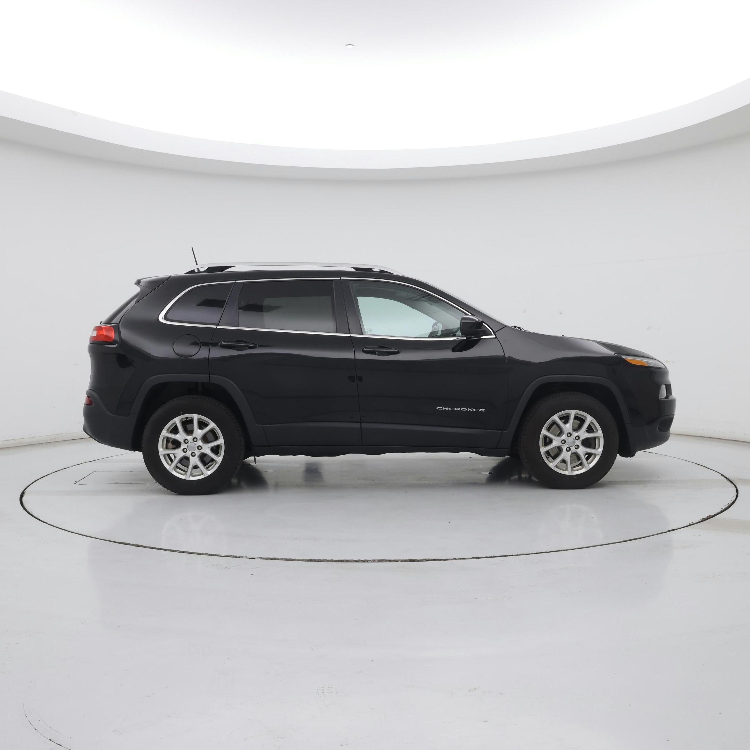 Thumbnail: 2018 Jeep Cherokee - 7