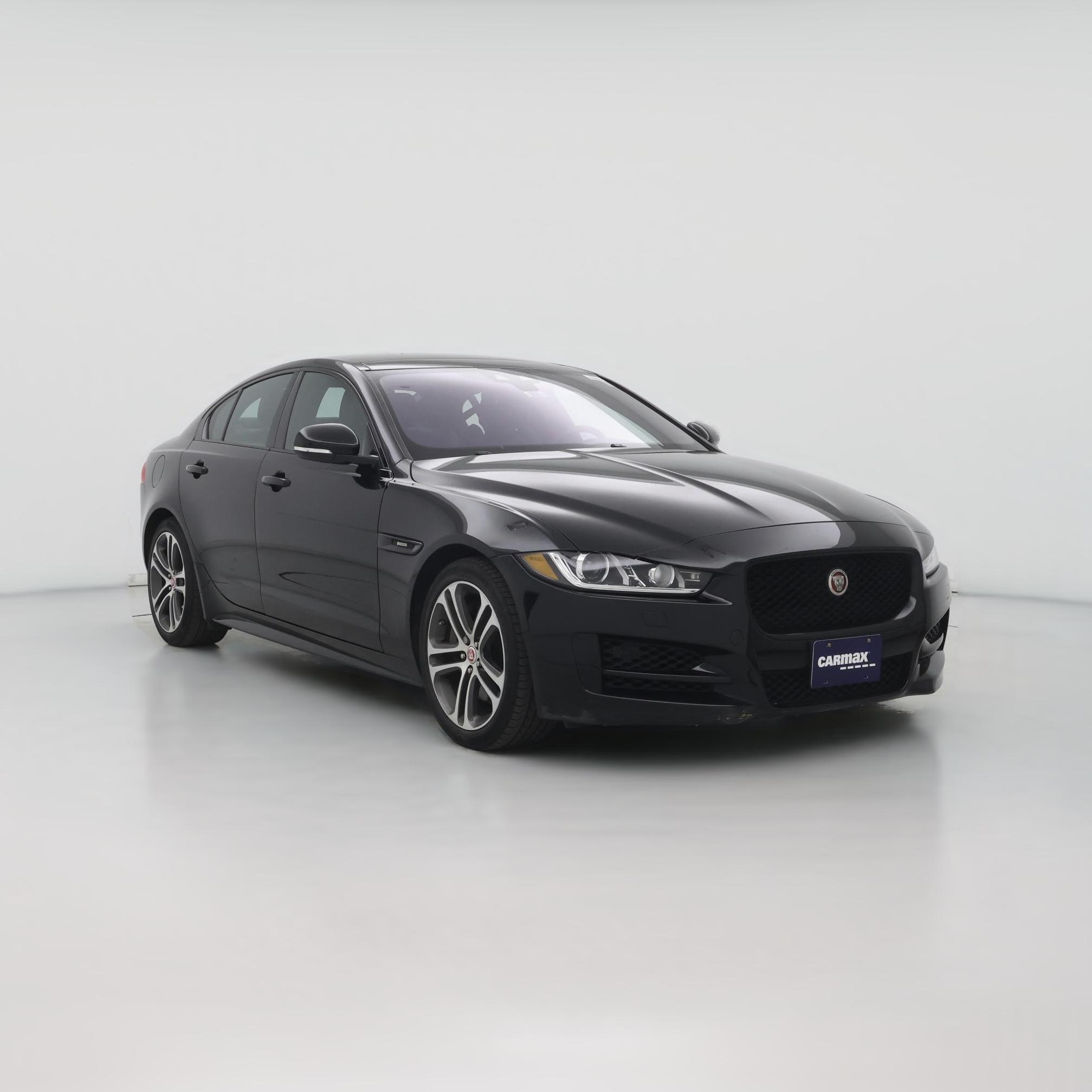 Thumbnail: 2019 Jaguar XE - 1