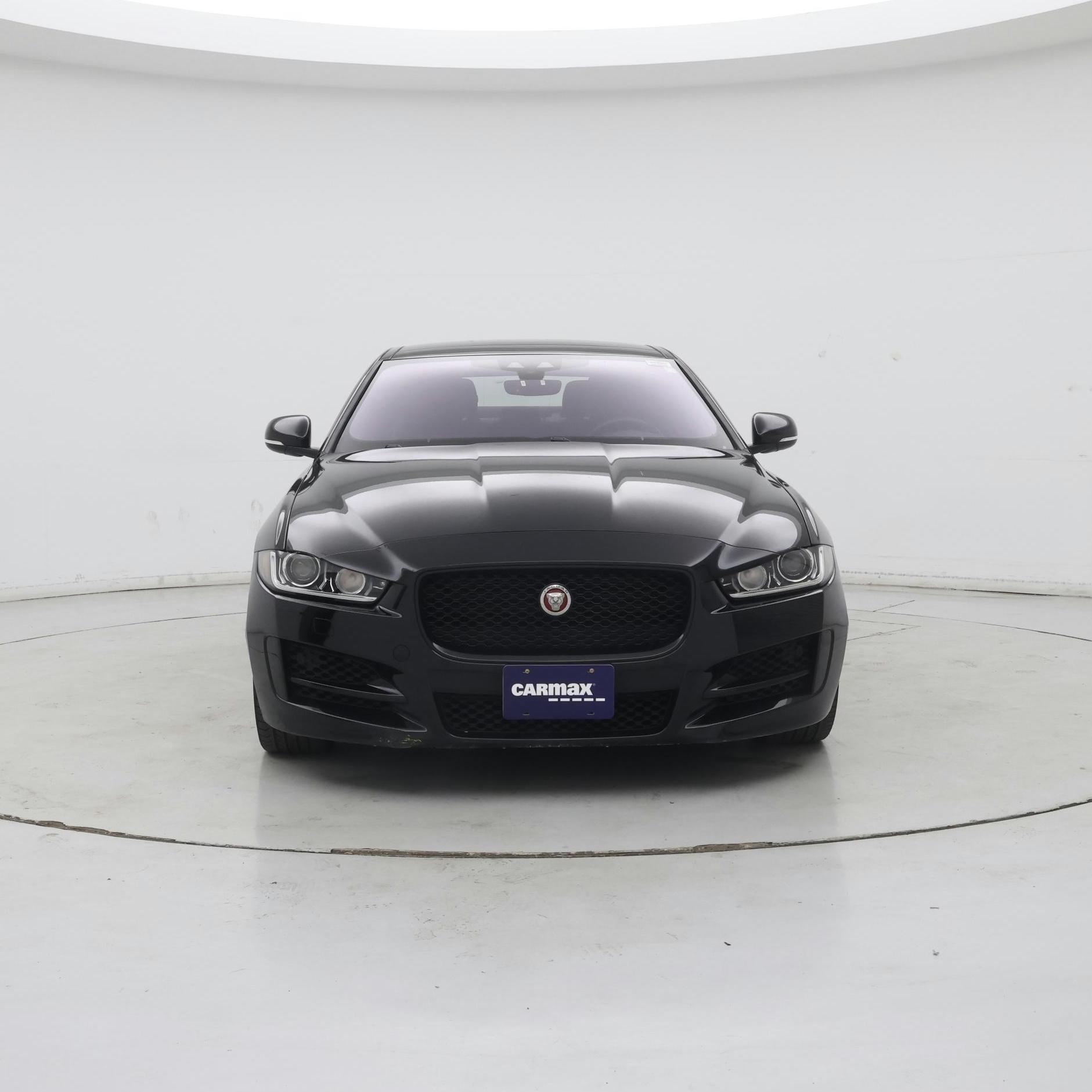 Thumbnail: 2019 Jaguar XE - 5