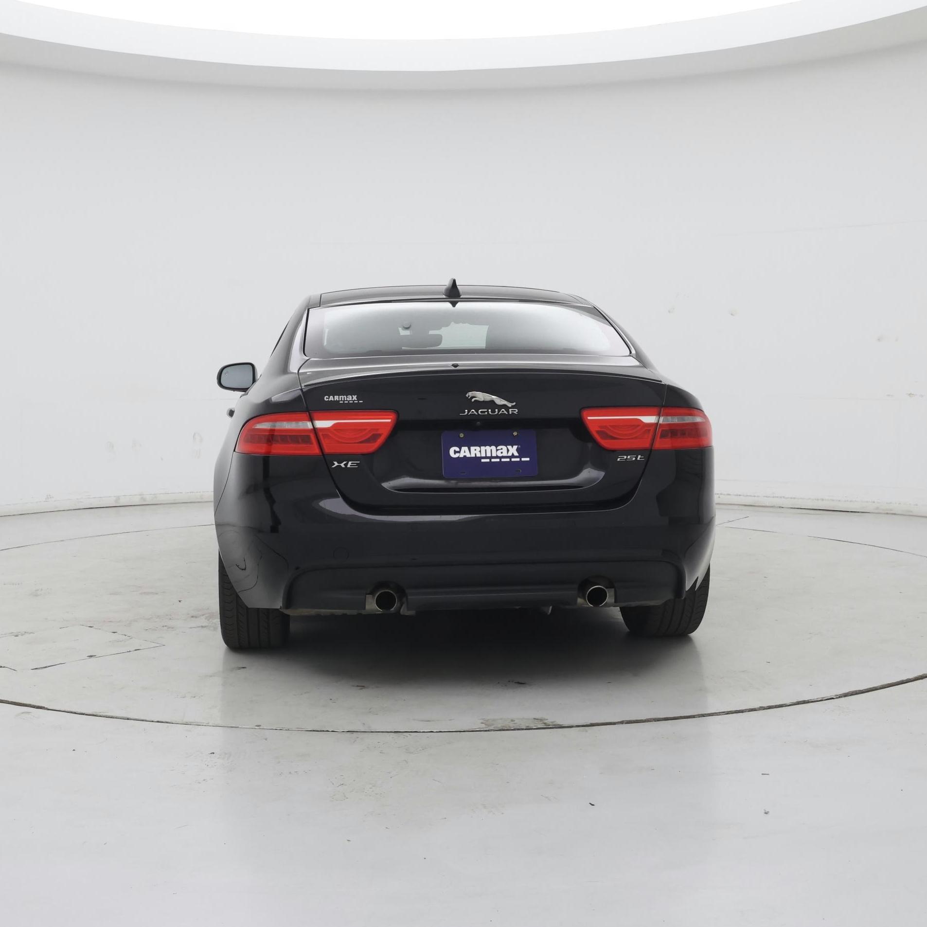 Thumbnail: 2019 Jaguar XE - 6