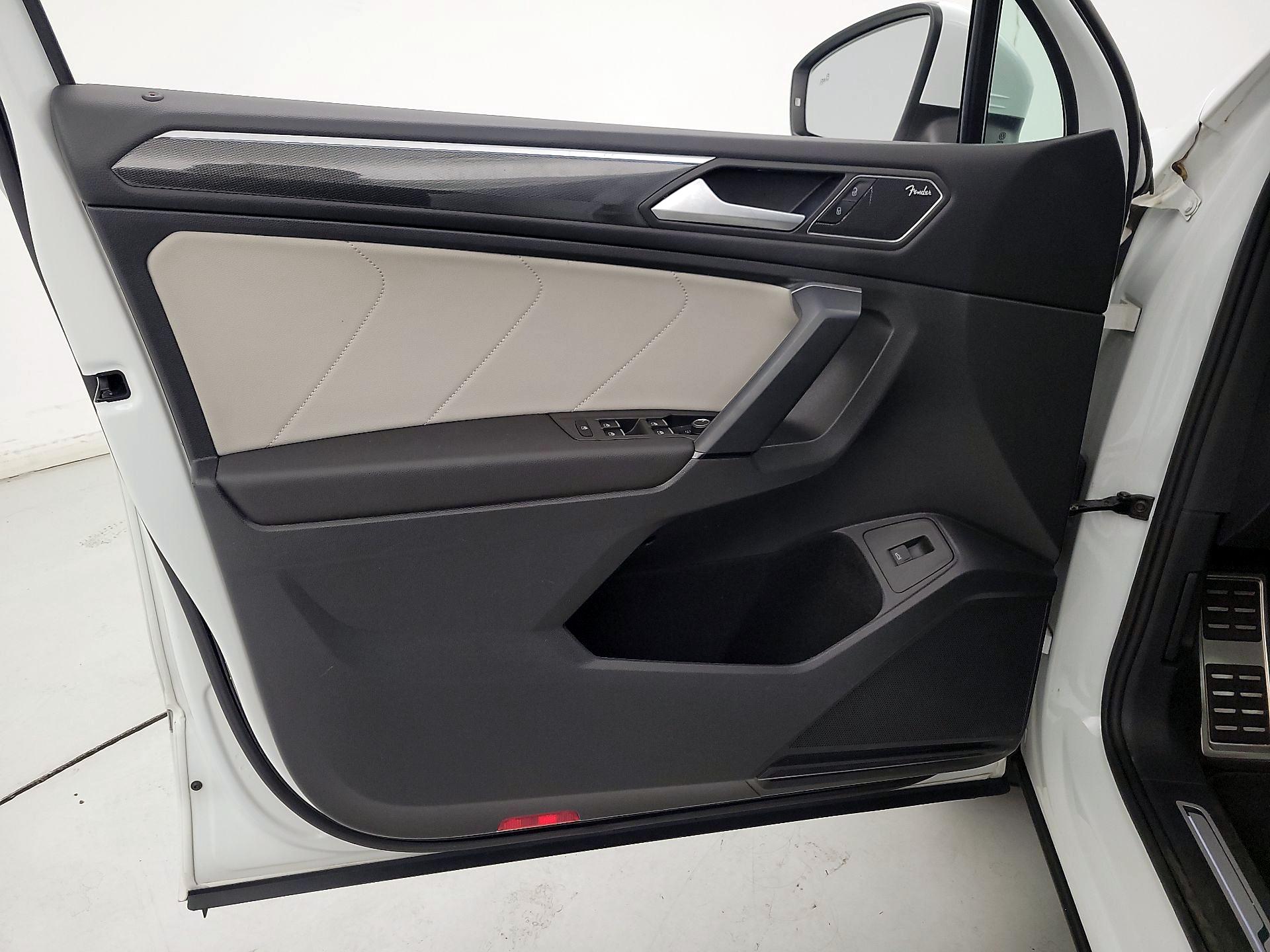 Thumbnail: 2019 Volkswagen Tiguan - 12
