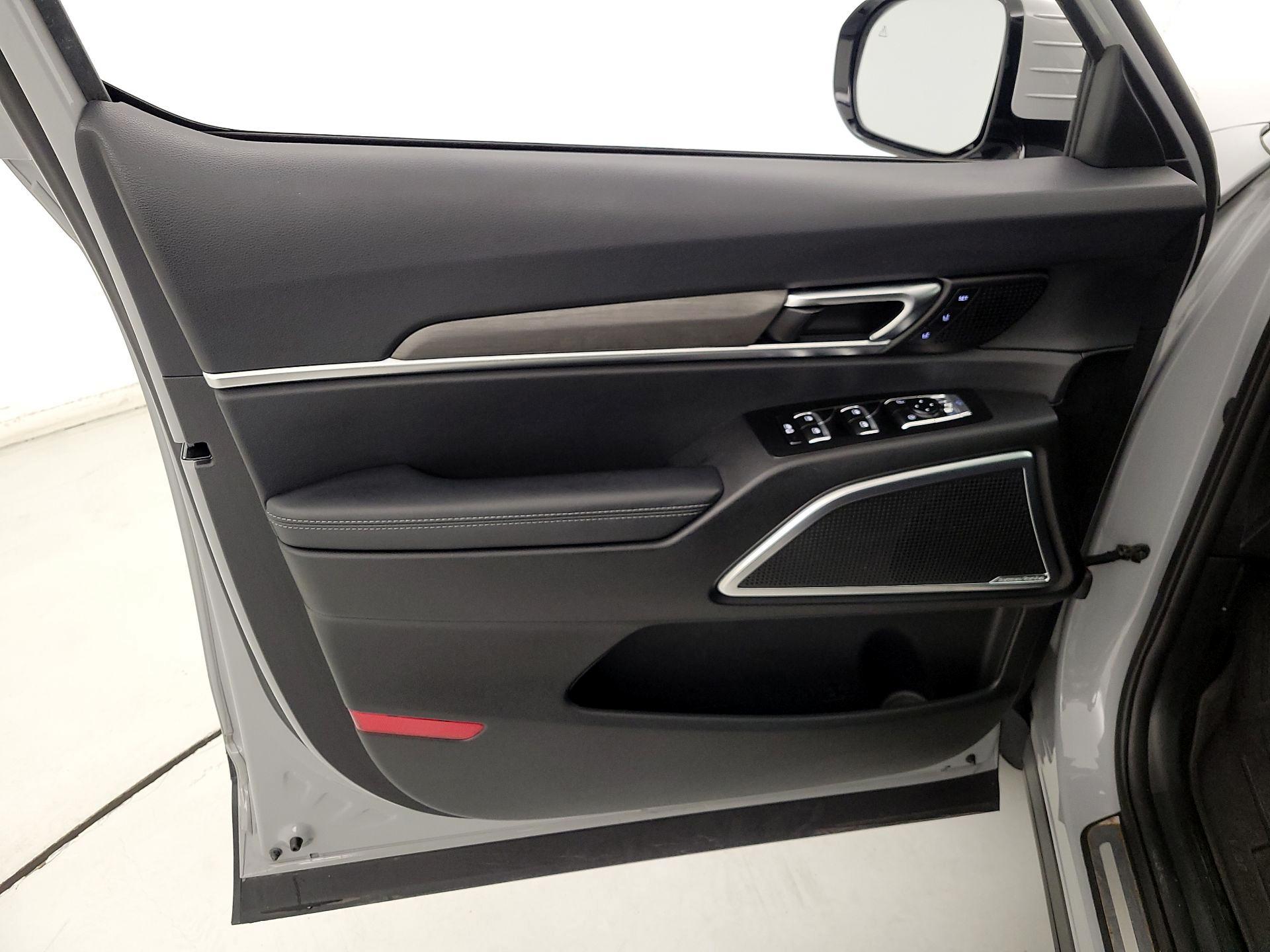 Thumbnail: 2023 Kia Telluride - 12
