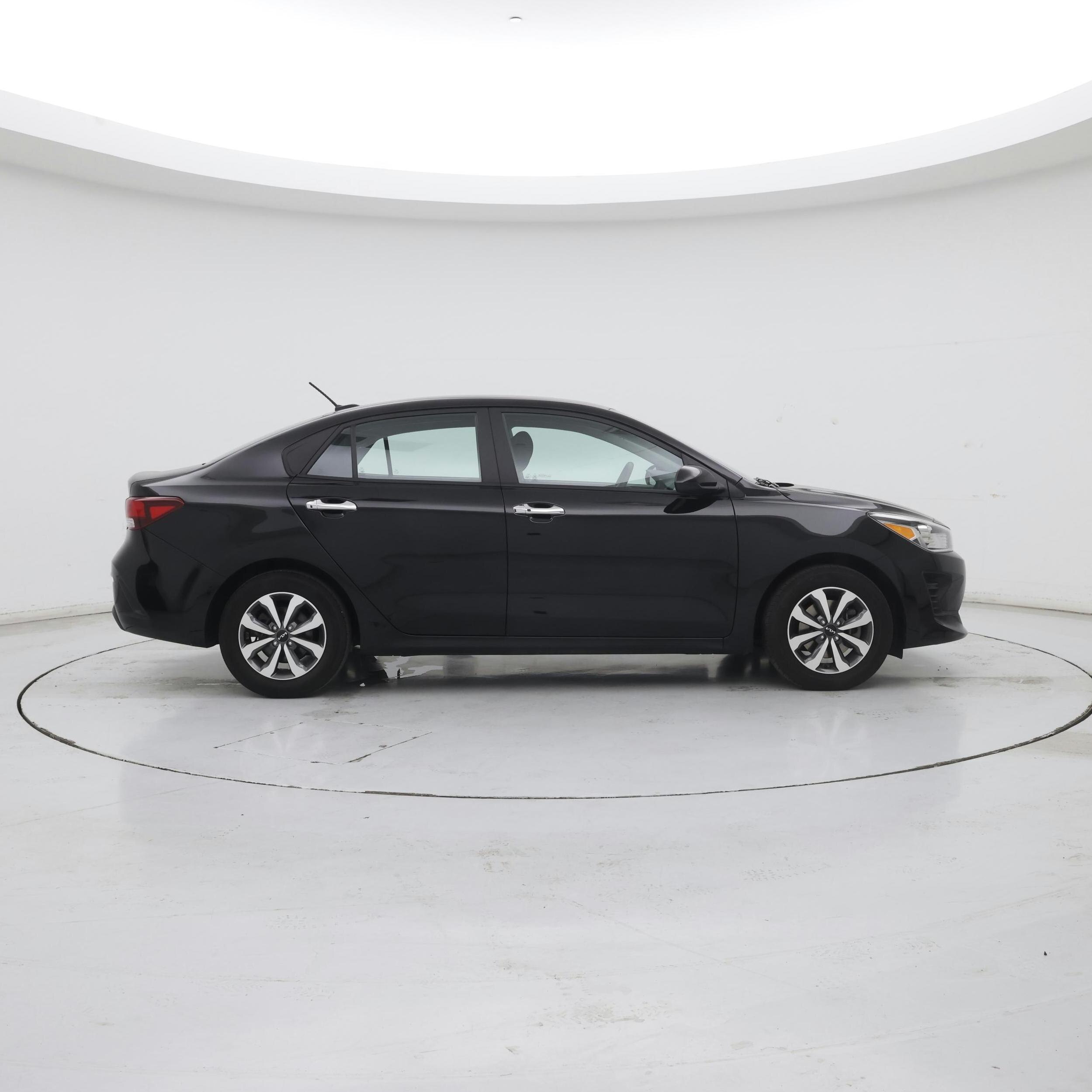 Thumbnail: 2023 Kia Rio - 7