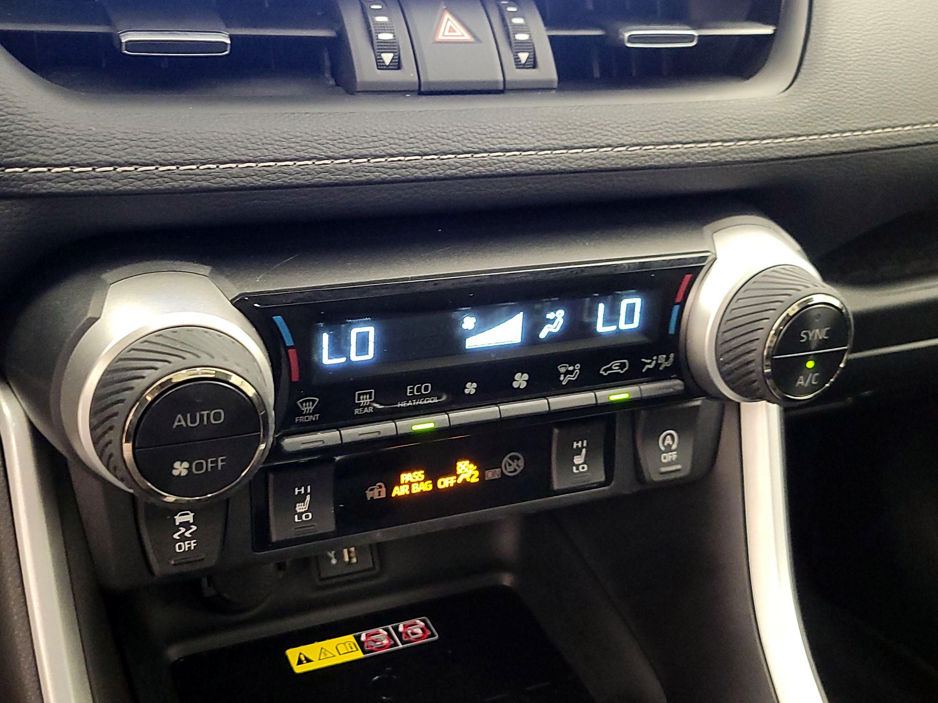 Thumbnail: 2024 Toyota RAV4 - 16