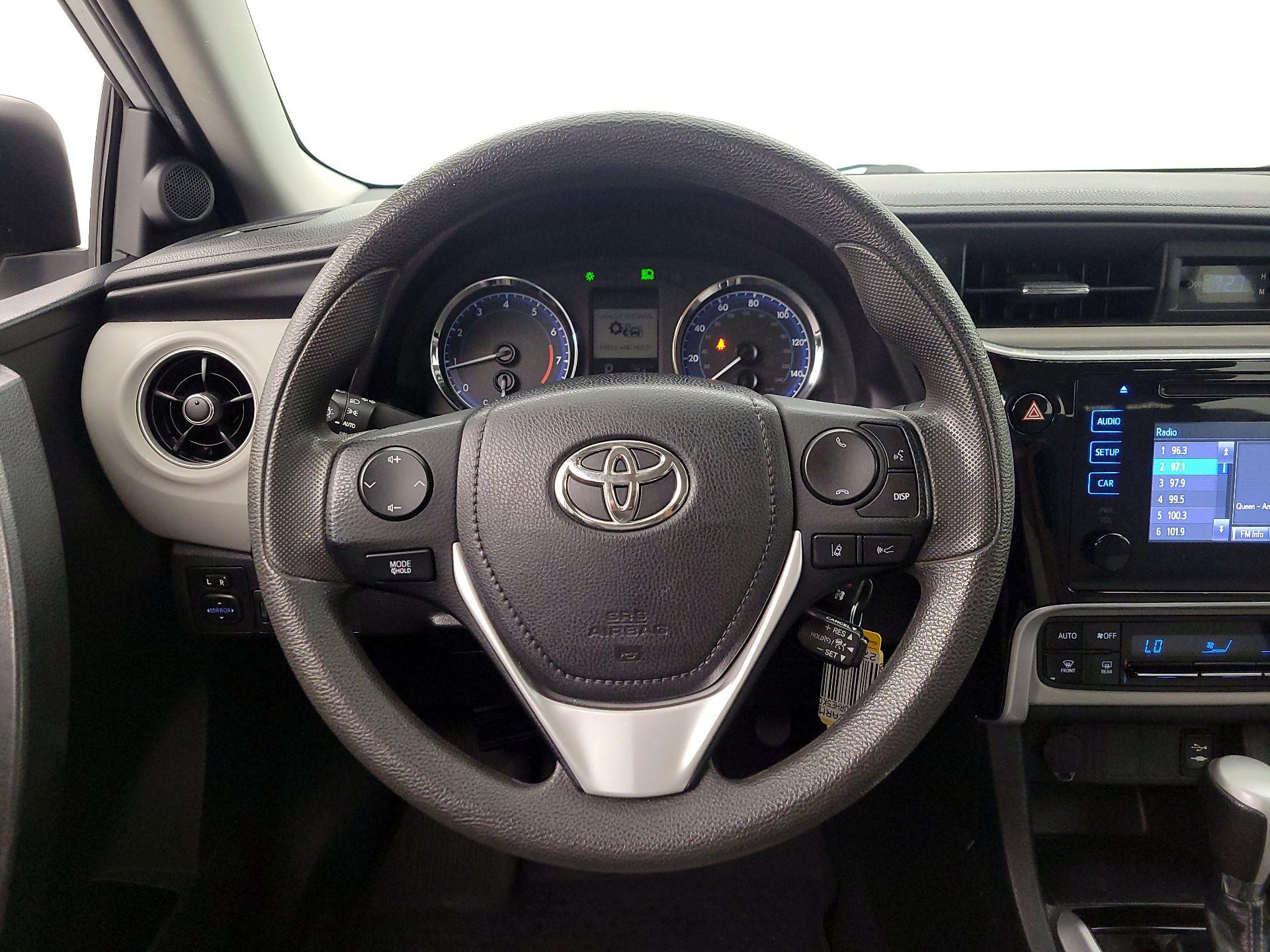 Thumbnail: 2019 Toyota Corolla - 10