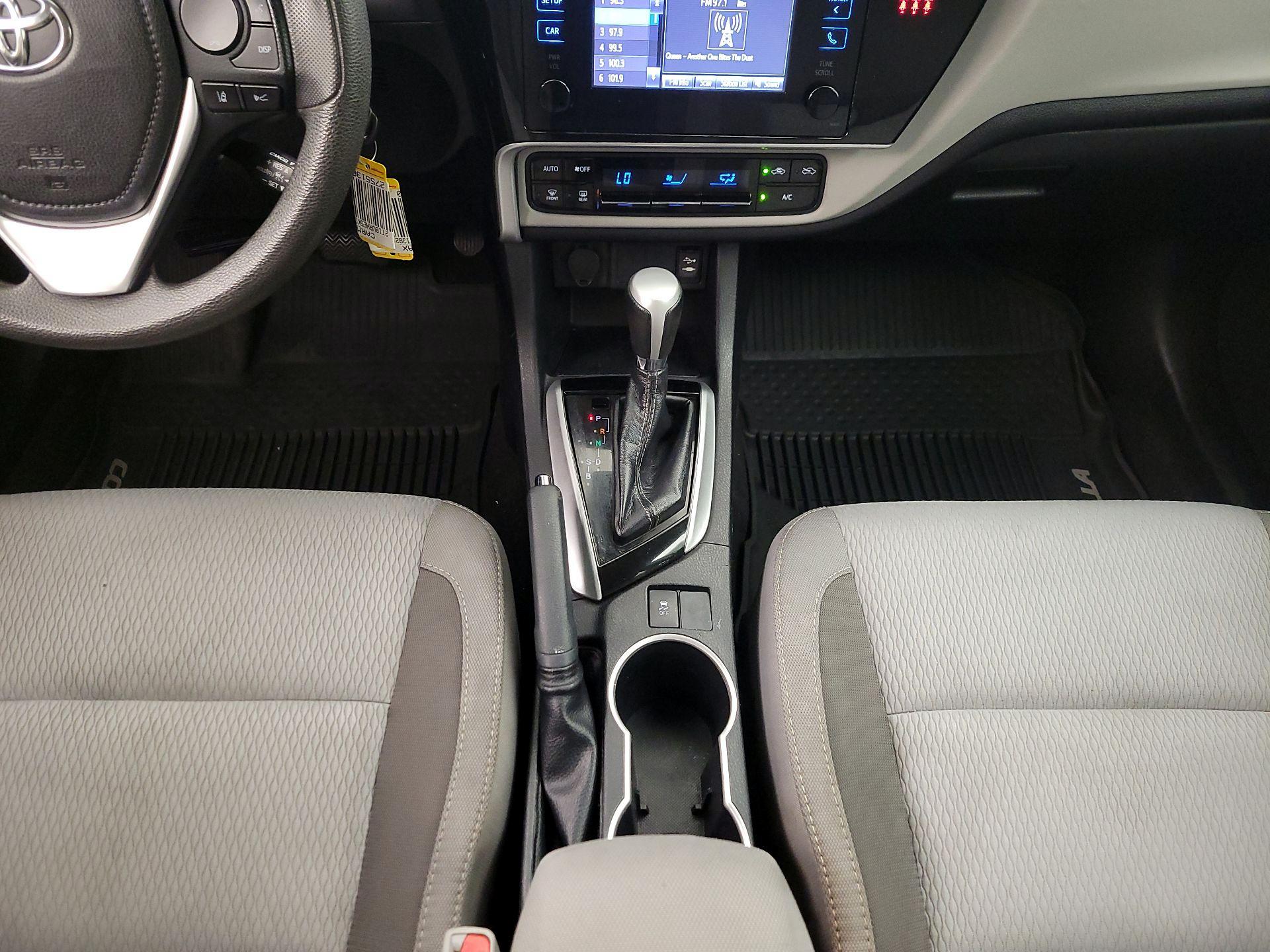 Thumbnail: 2019 Toyota Corolla - 17