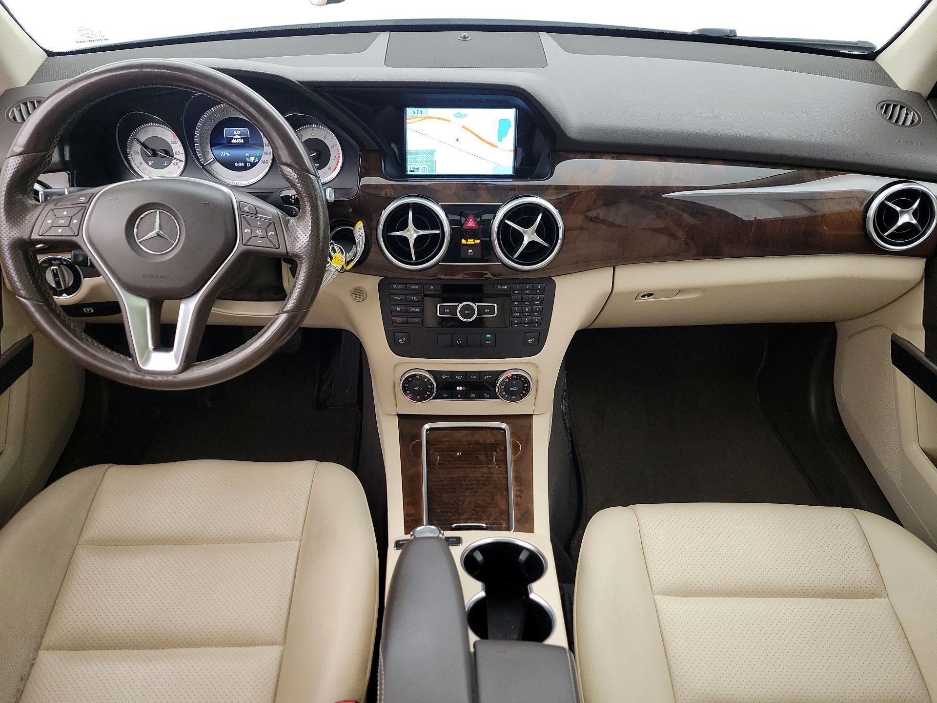 Thumbnail: 2015 Mercedes-Benz GLK - 9