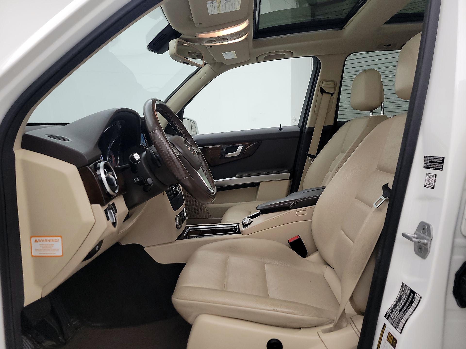 Thumbnail: 2015 Mercedes-Benz GLK - 11