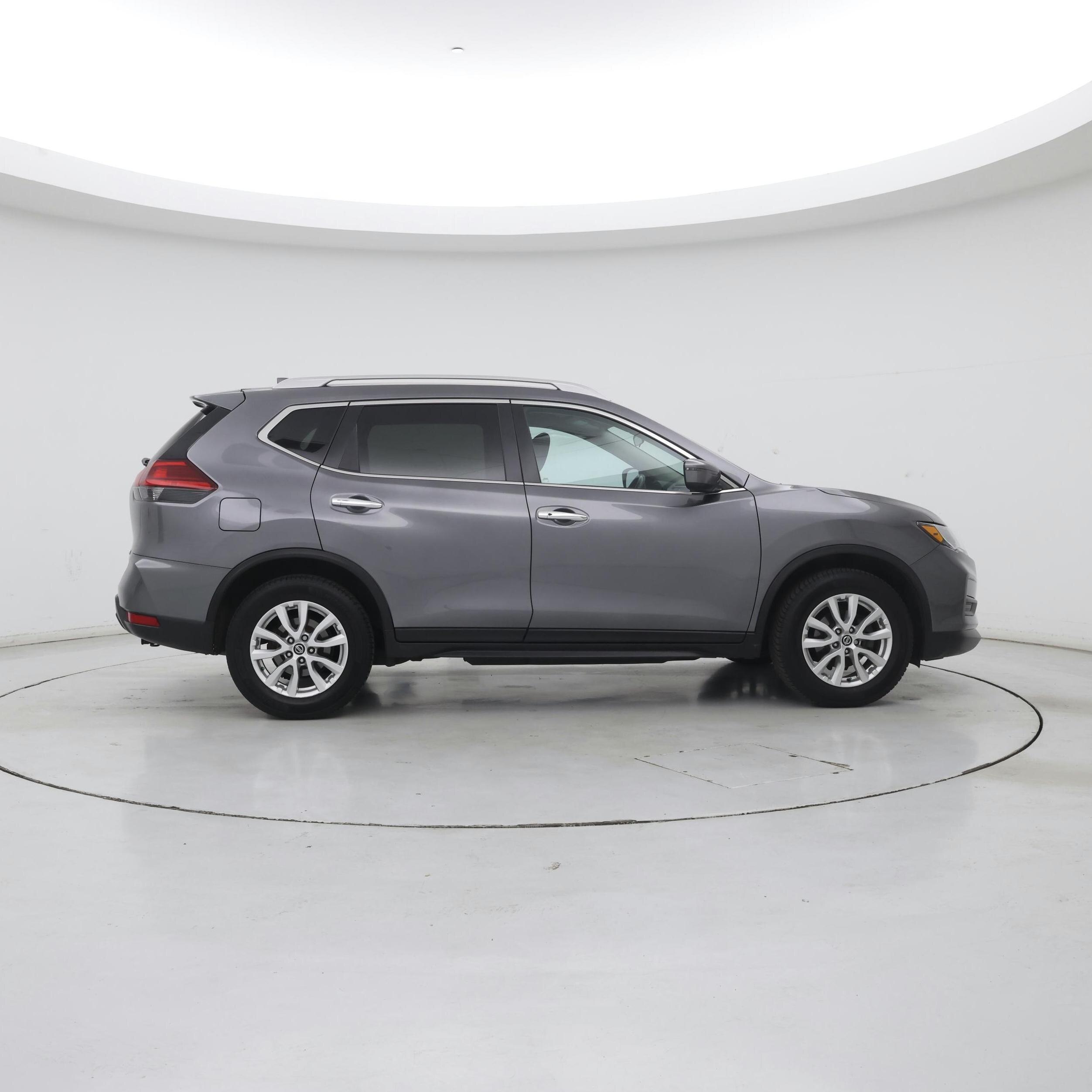 Thumbnail: 2017 Nissan Rogue - 7