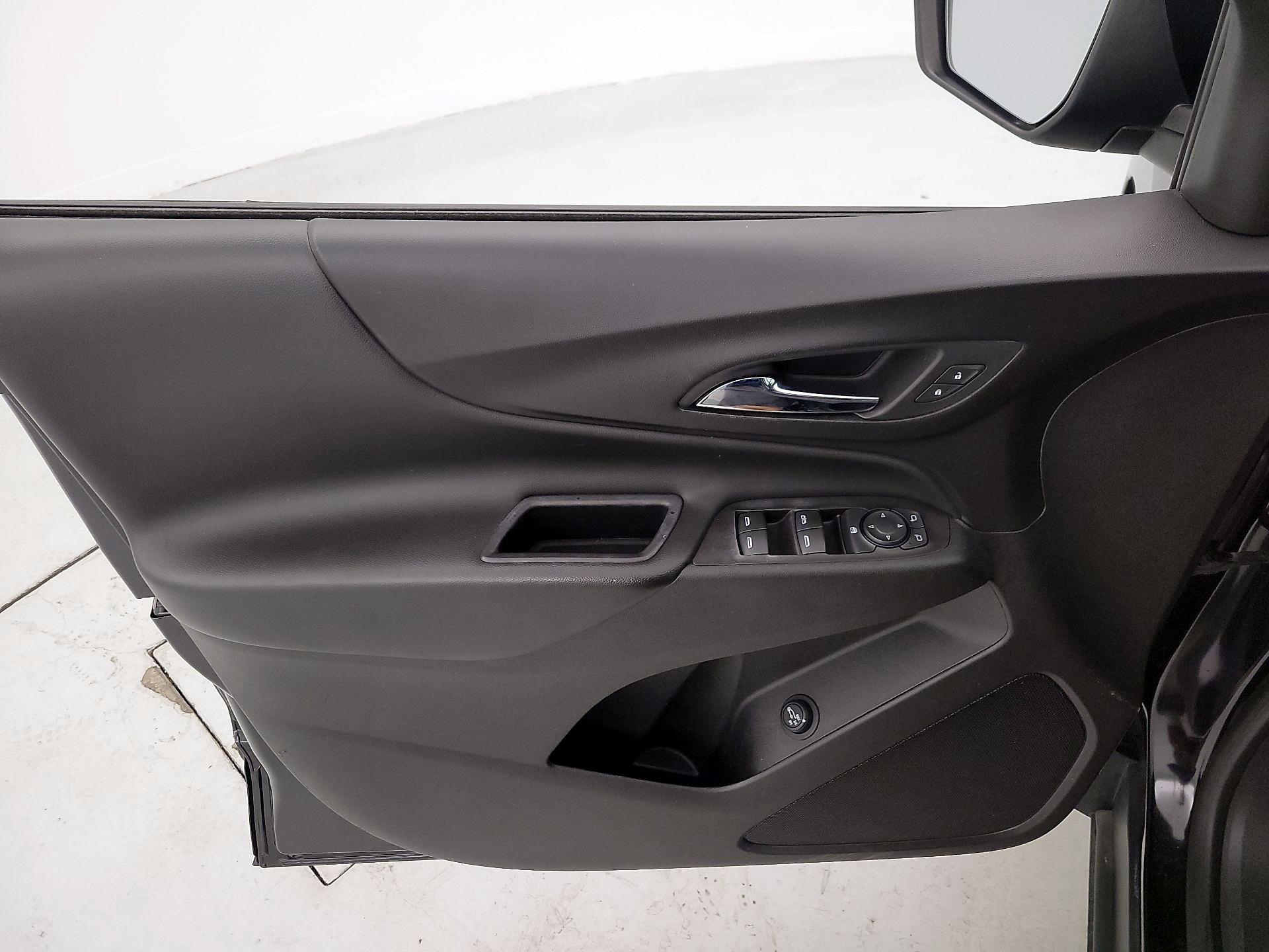 Thumbnail: 2018 Chevrolet Equinox - 12
