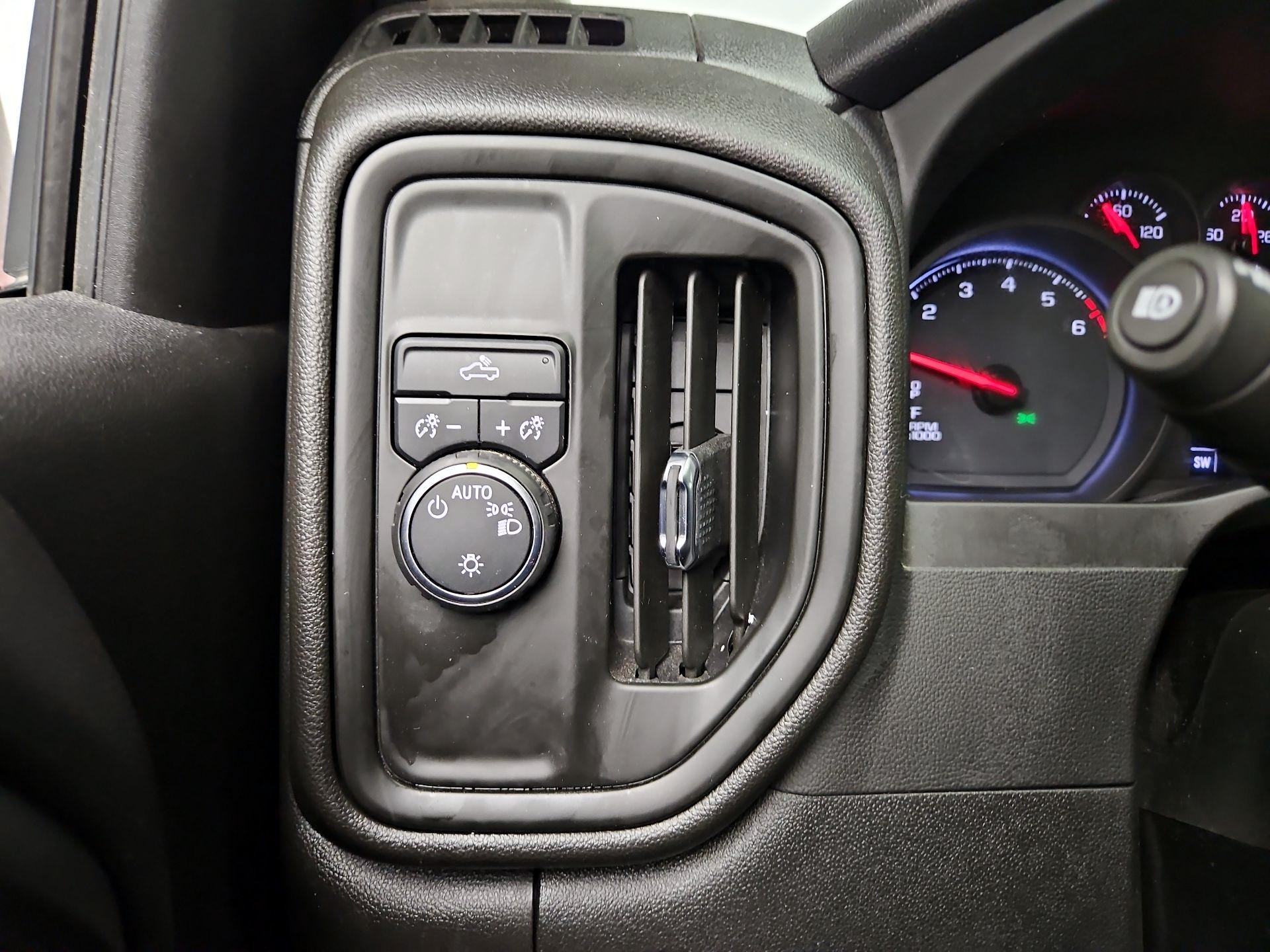 Thumbnail: 2023 Chevrolet Silverado 1500 - 13