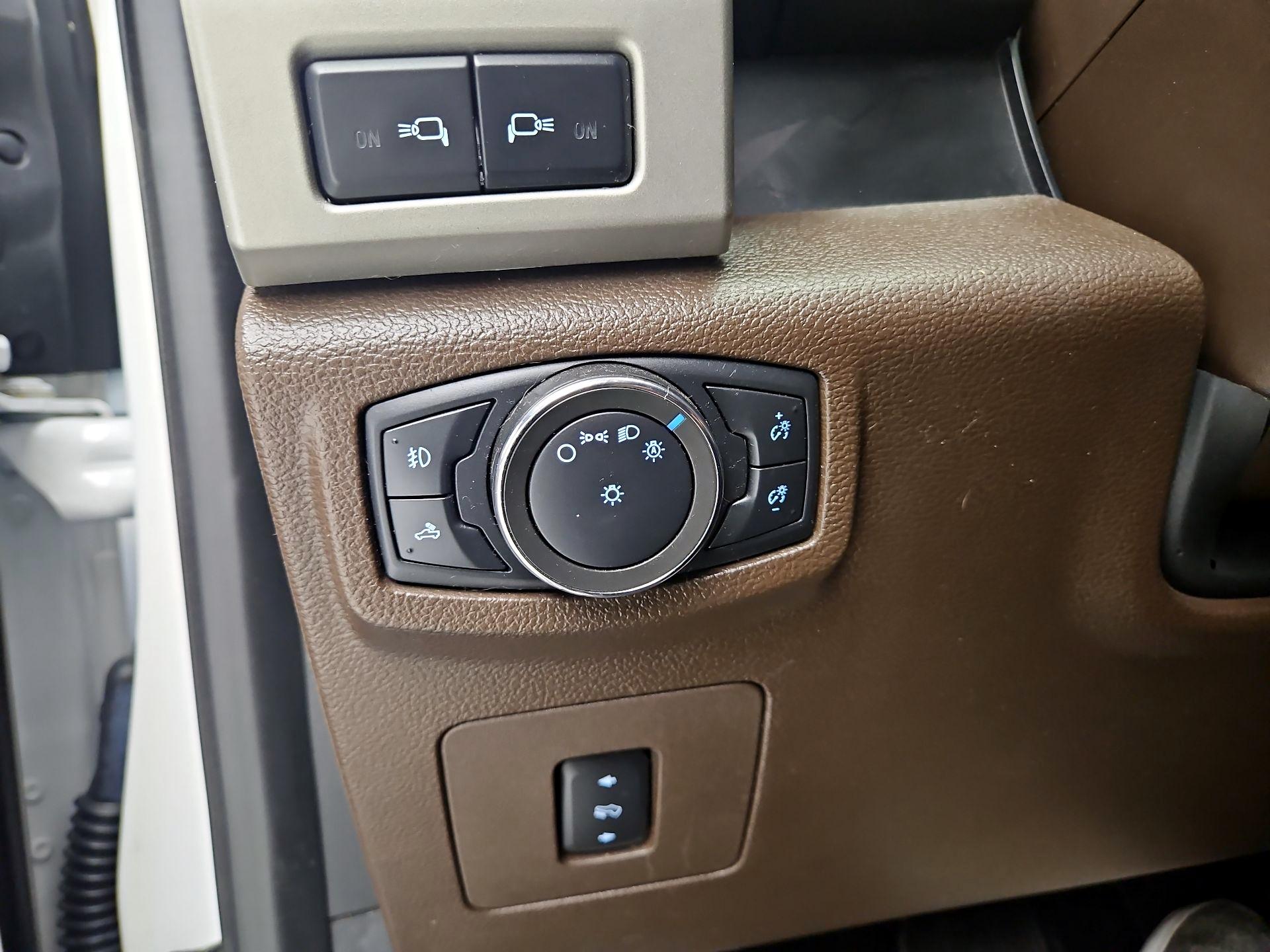 Thumbnail: 2015 Ford F-150 - 13