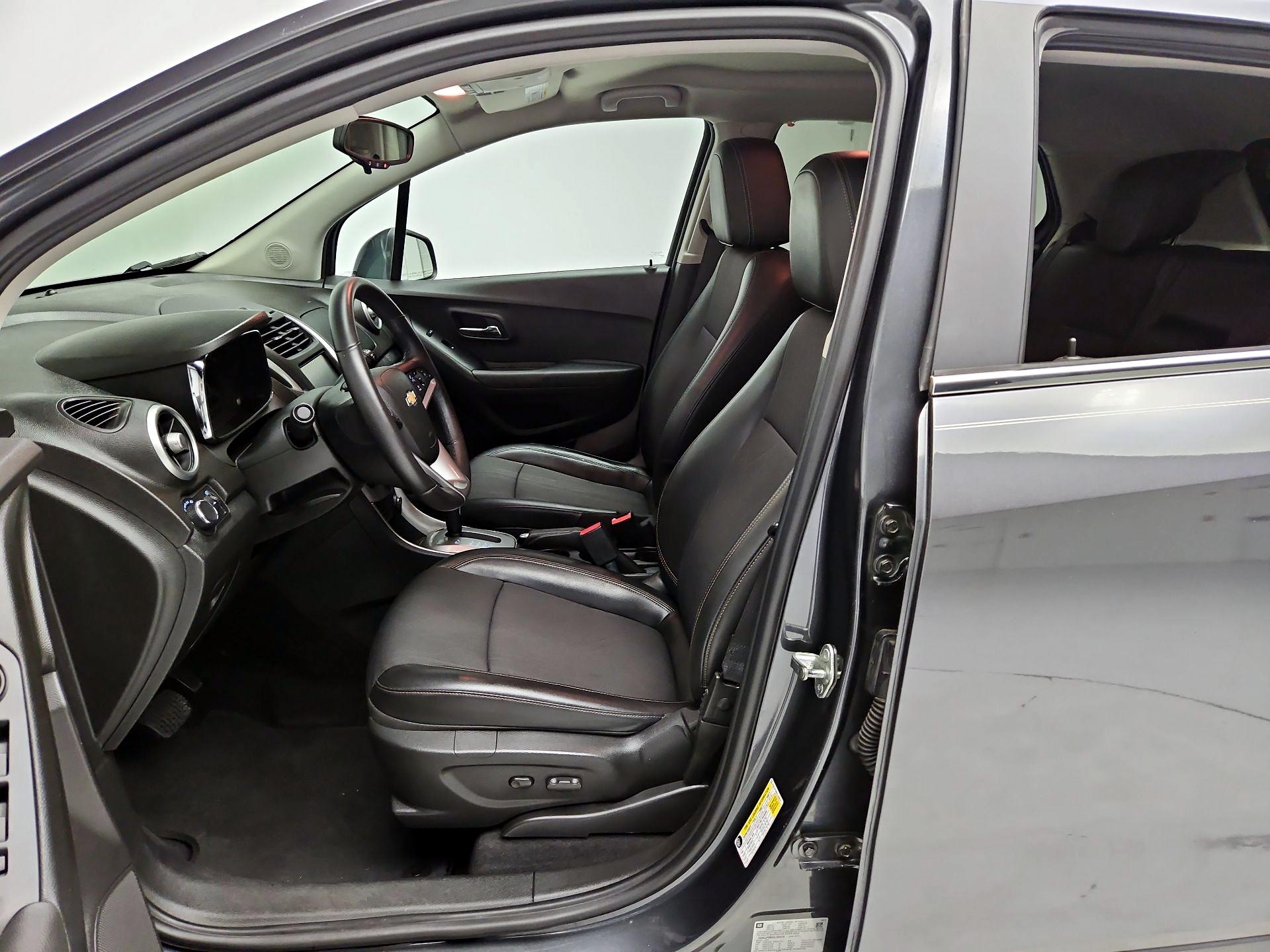 Thumbnail: 2016 Chevrolet Trax - 11