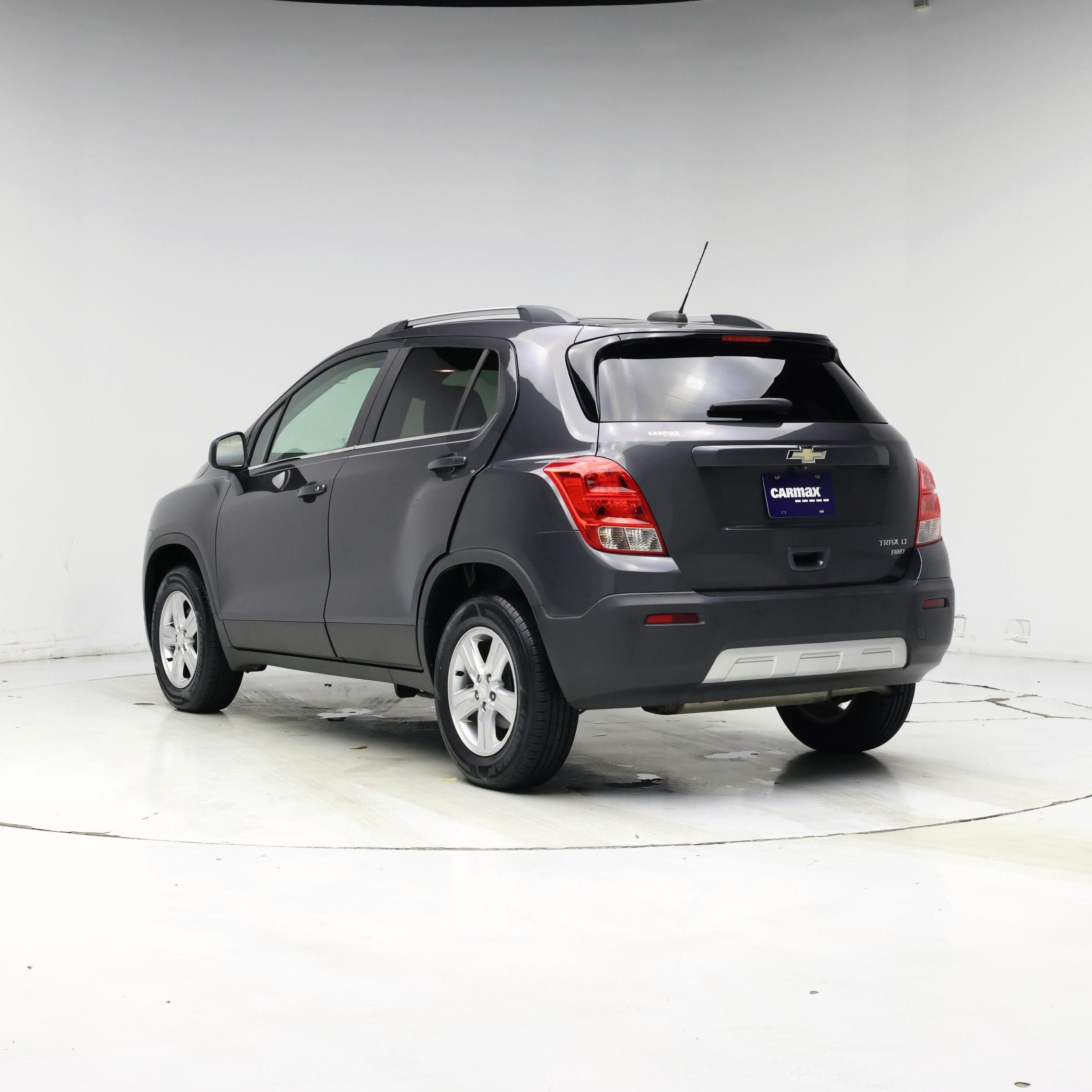 Thumbnail: 2016 Chevrolet Trax - 2