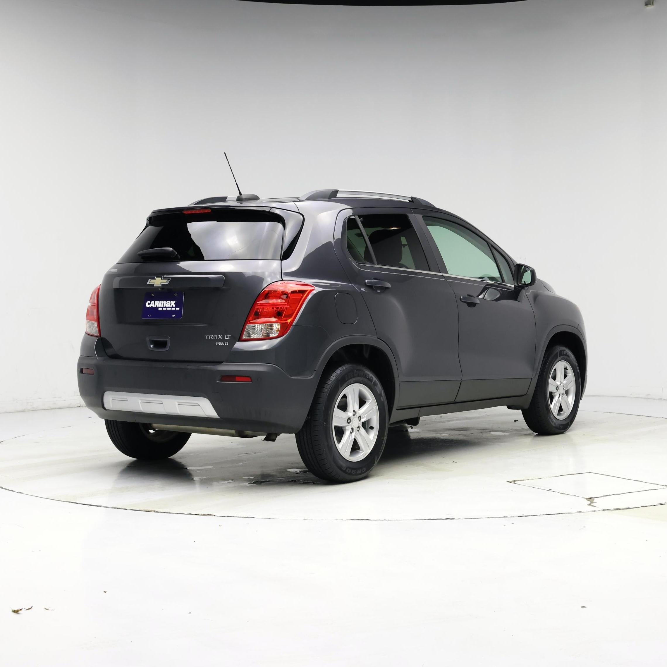 Thumbnail: 2016 Chevrolet Trax - 8