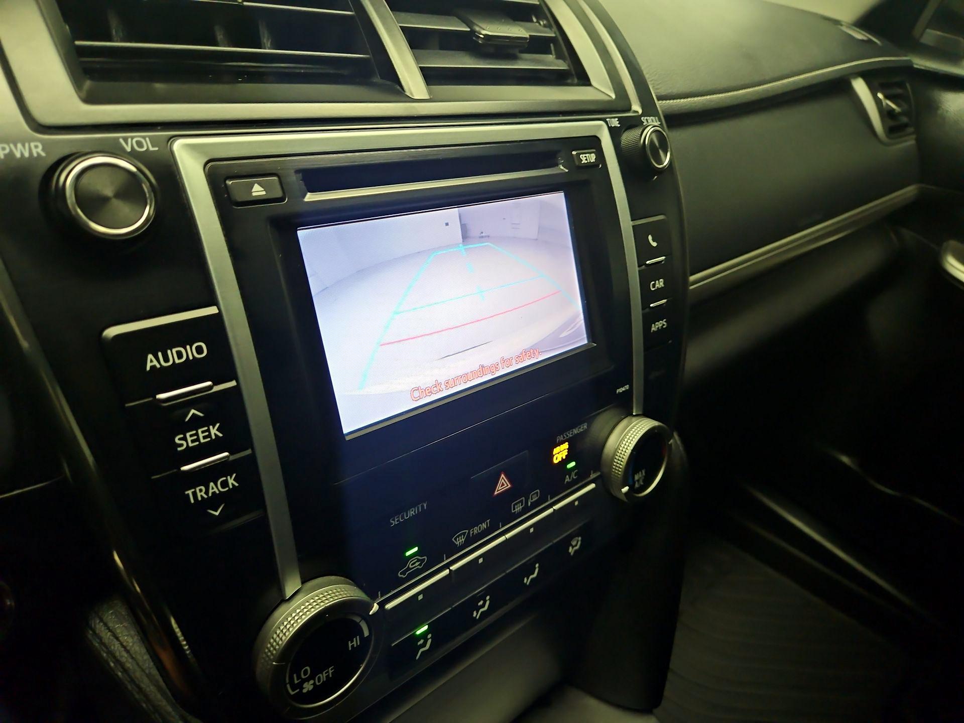 Thumbnail: 2014 Toyota Camry - 14