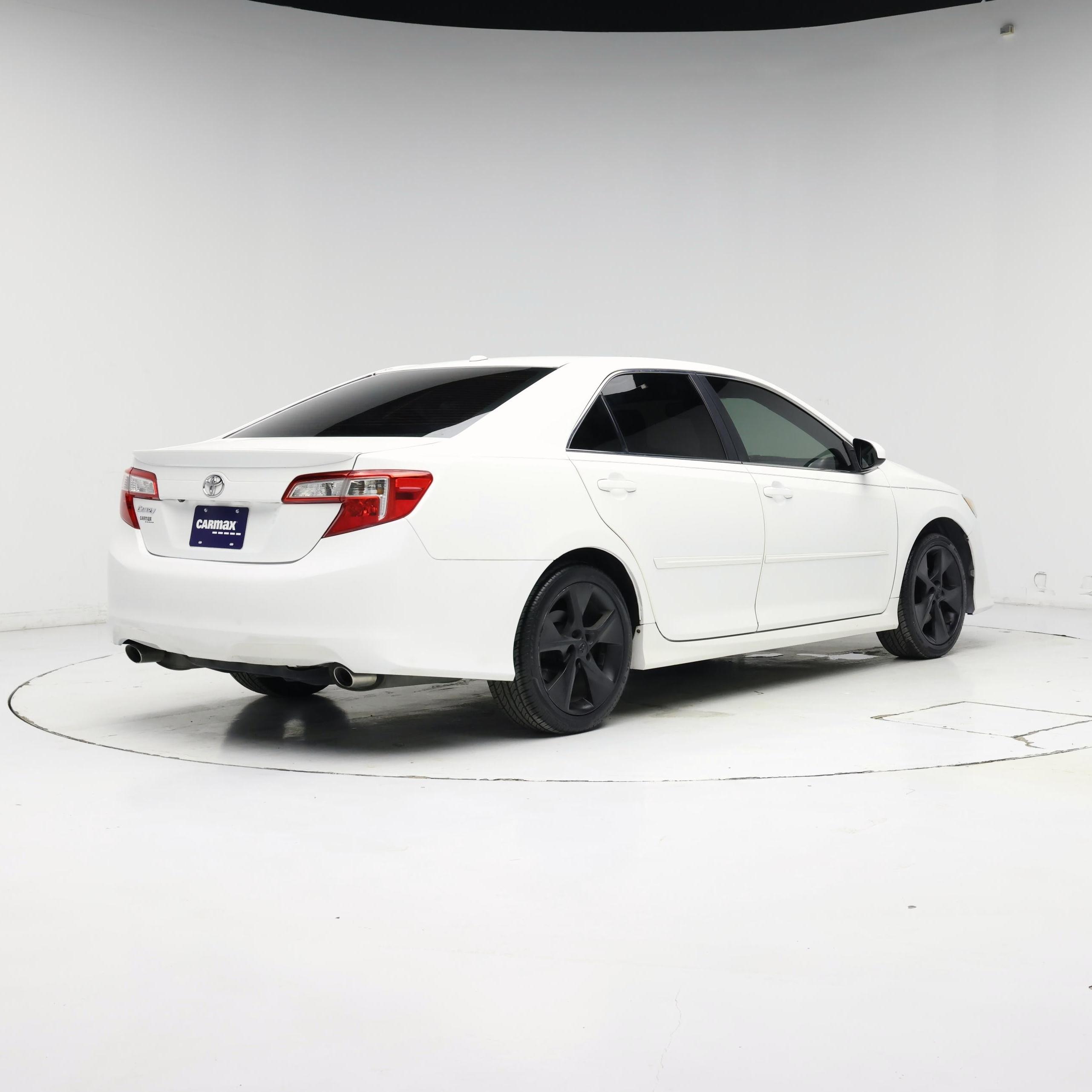 Thumbnail: 2014 Toyota Camry - 8