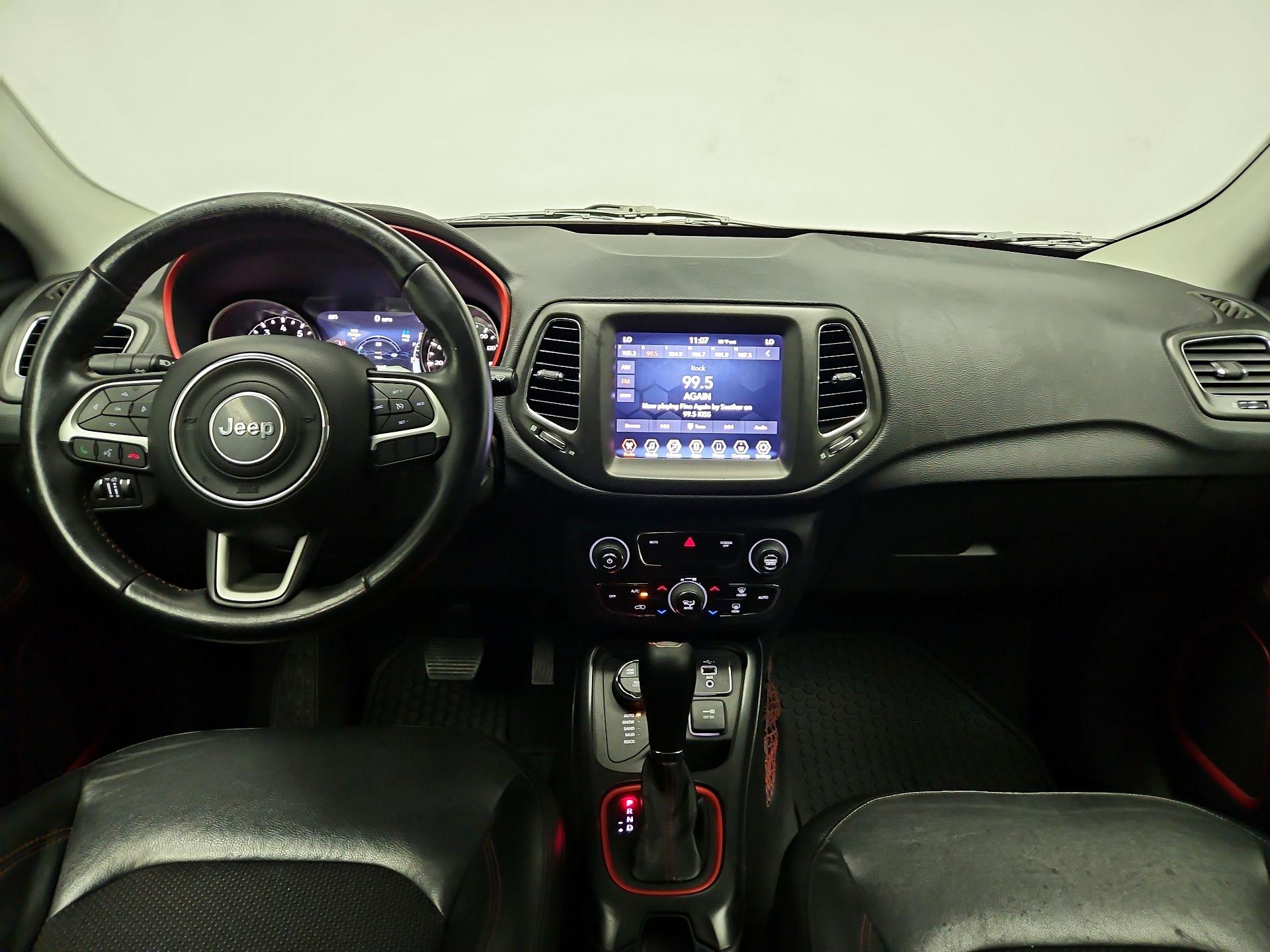 Thumbnail: 2019 Jeep Compass - 9