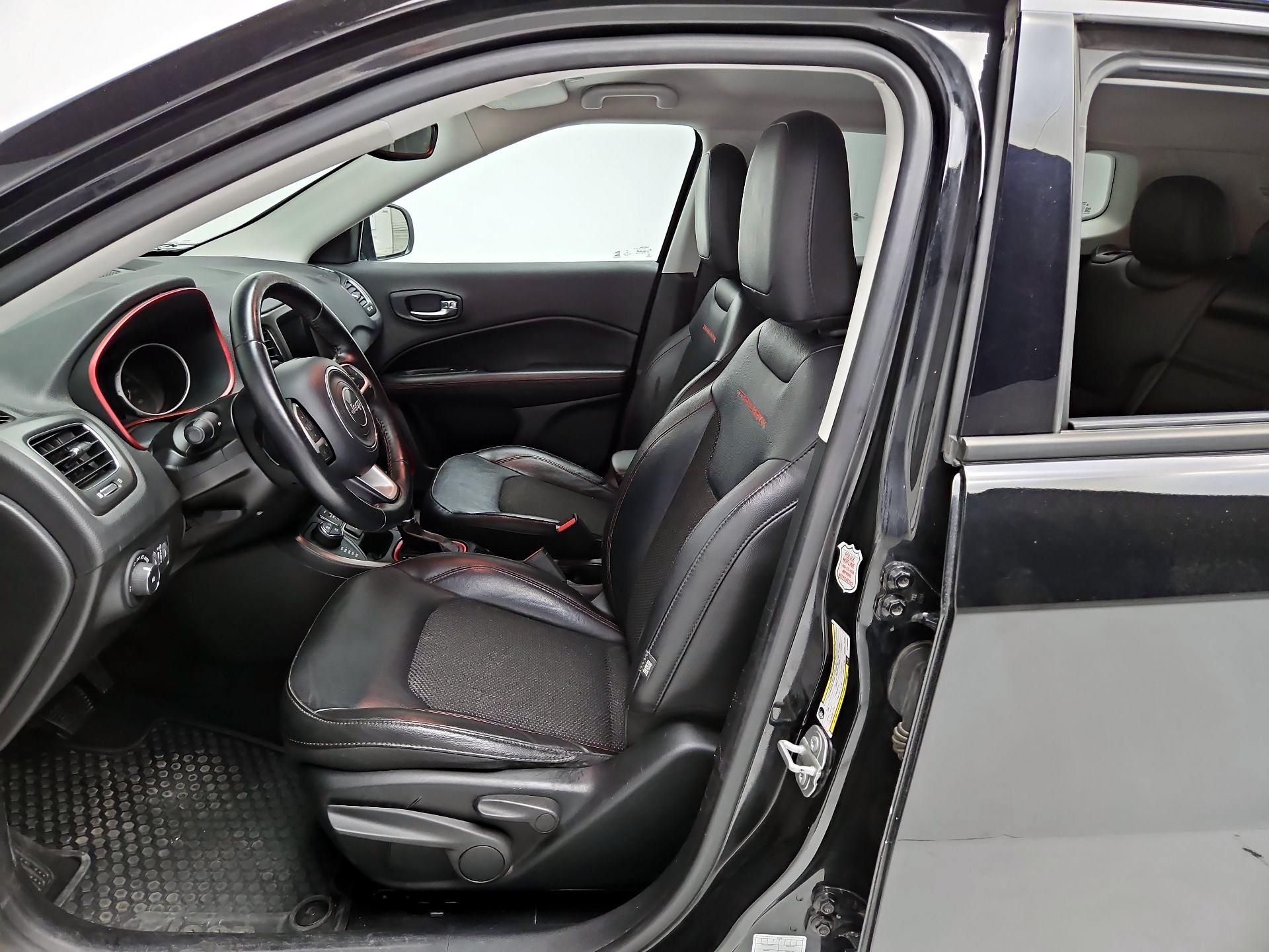 Thumbnail: 2019 Jeep Compass - 11