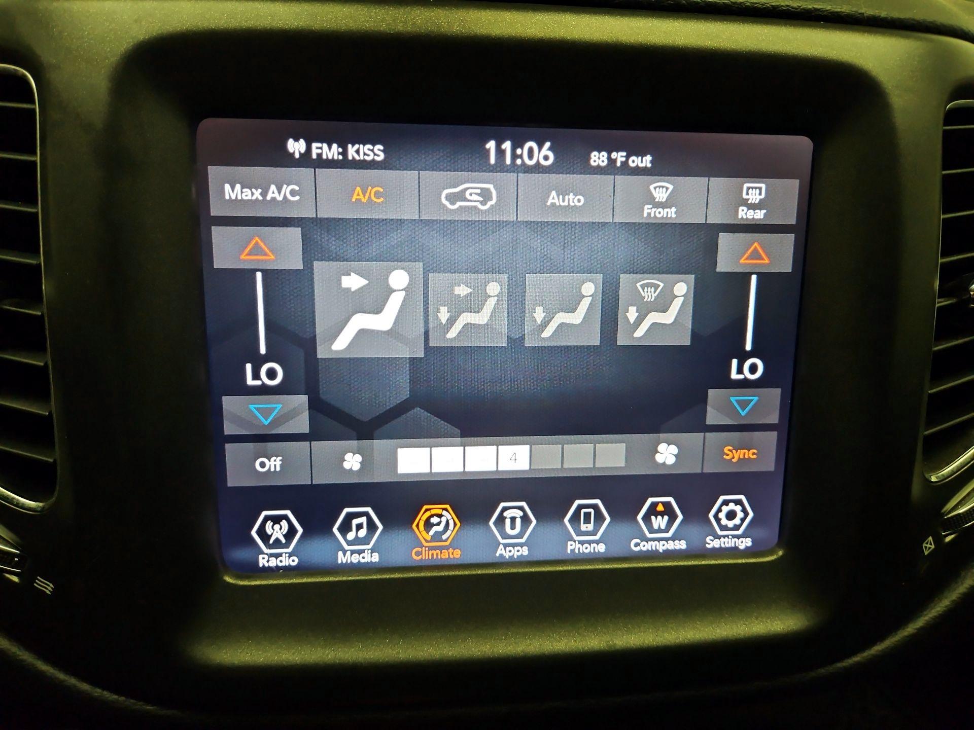 Thumbnail: 2019 Jeep Compass - 16