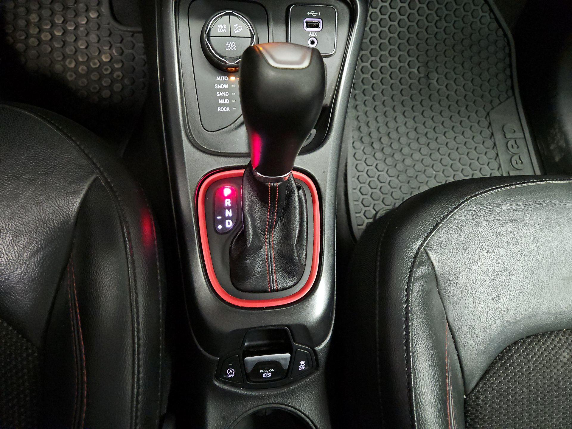 Thumbnail: 2019 Jeep Compass - 17