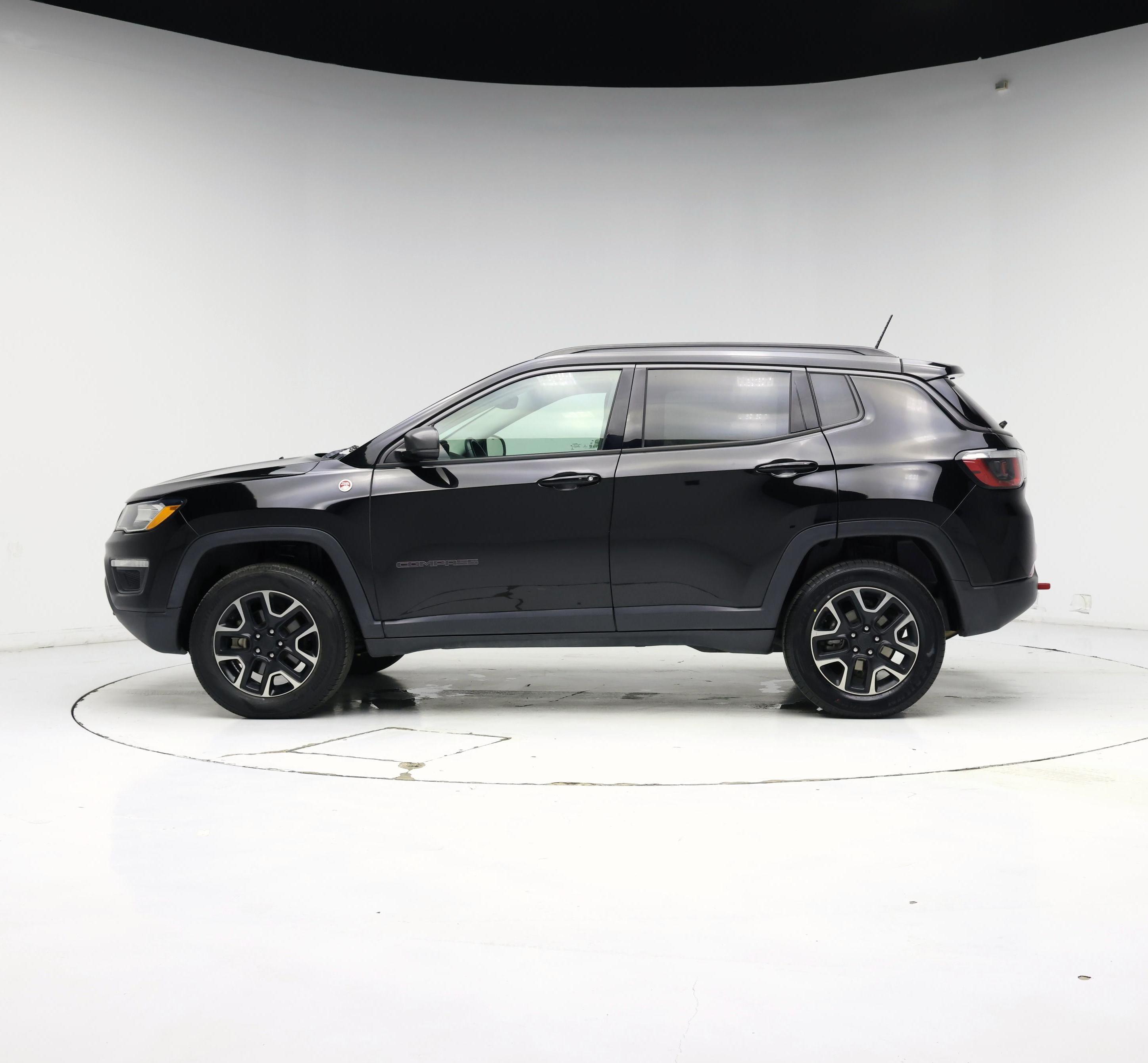 Thumbnail: 2019 Jeep Compass - 3