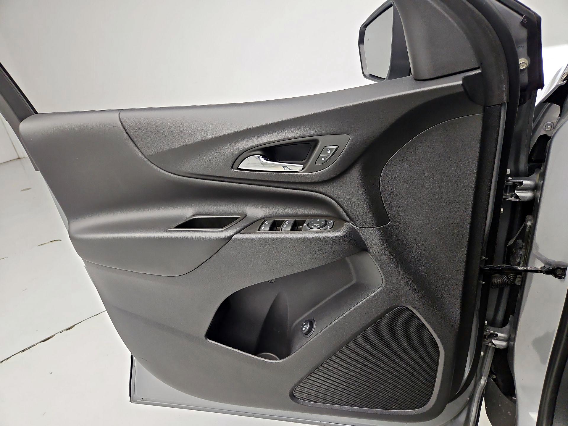 Thumbnail: 2023 Chevrolet Equinox - 12