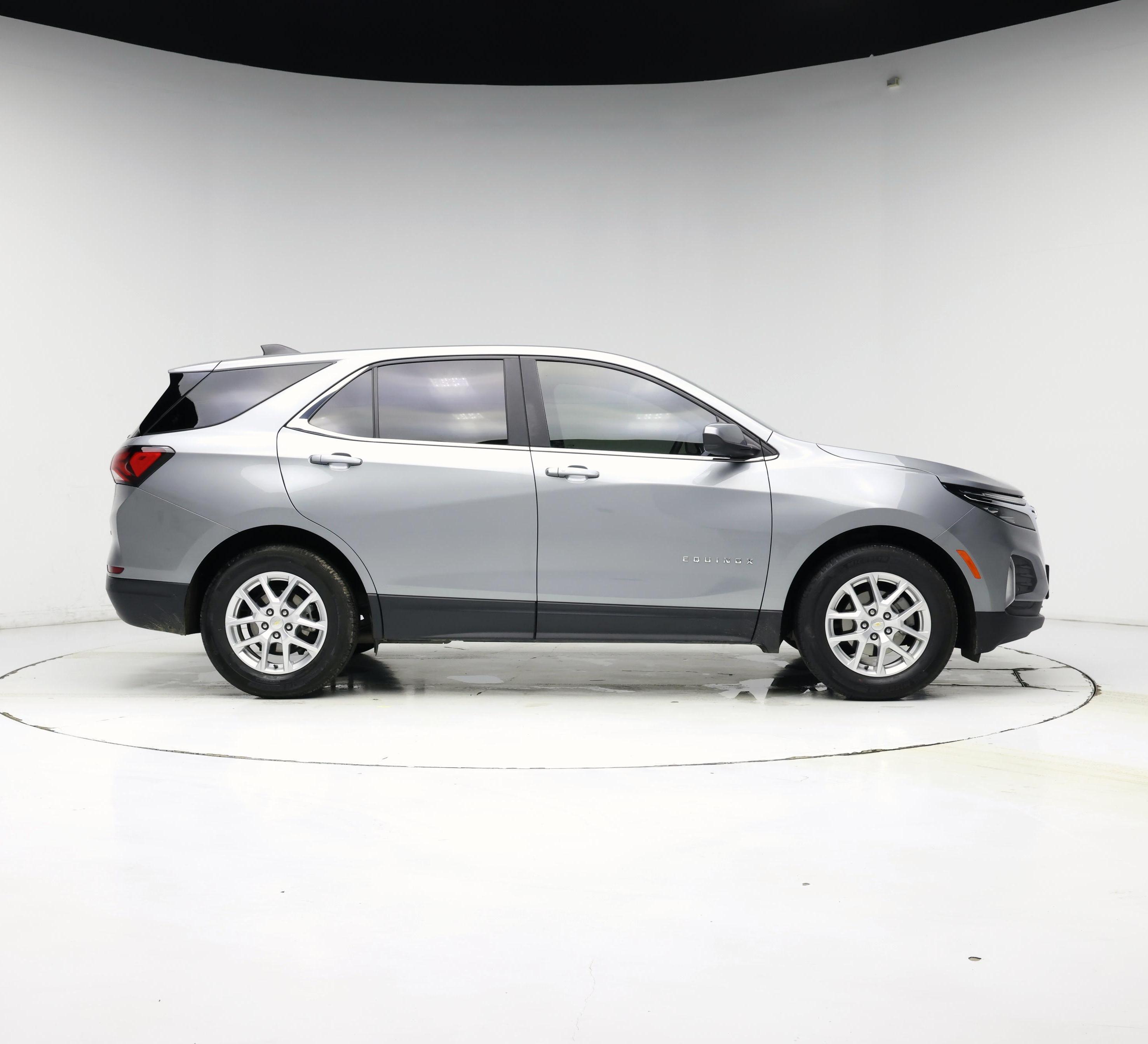 Thumbnail: 2023 Chevrolet Equinox - 7