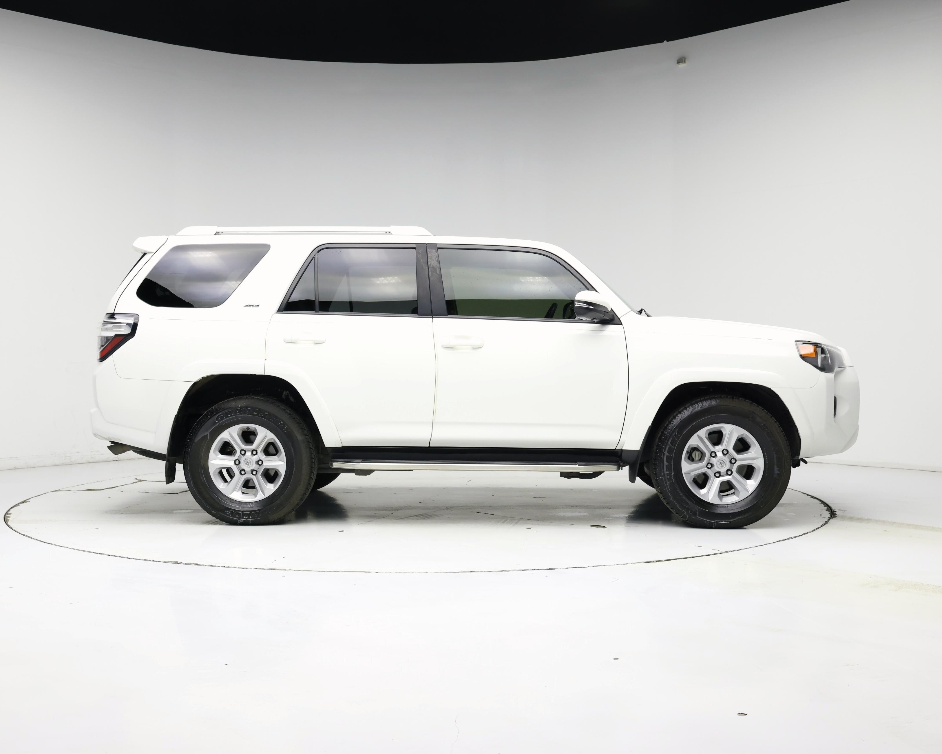 Thumbnail: 2018 Toyota 4Runner - 7