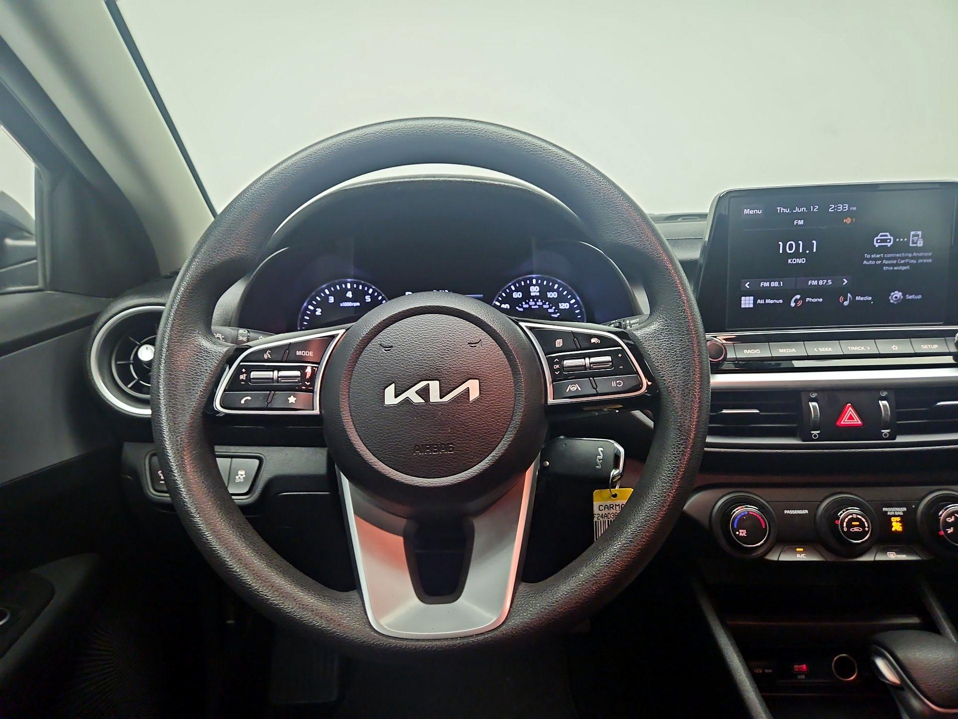 Thumbnail: 2023 Kia Forte - 10