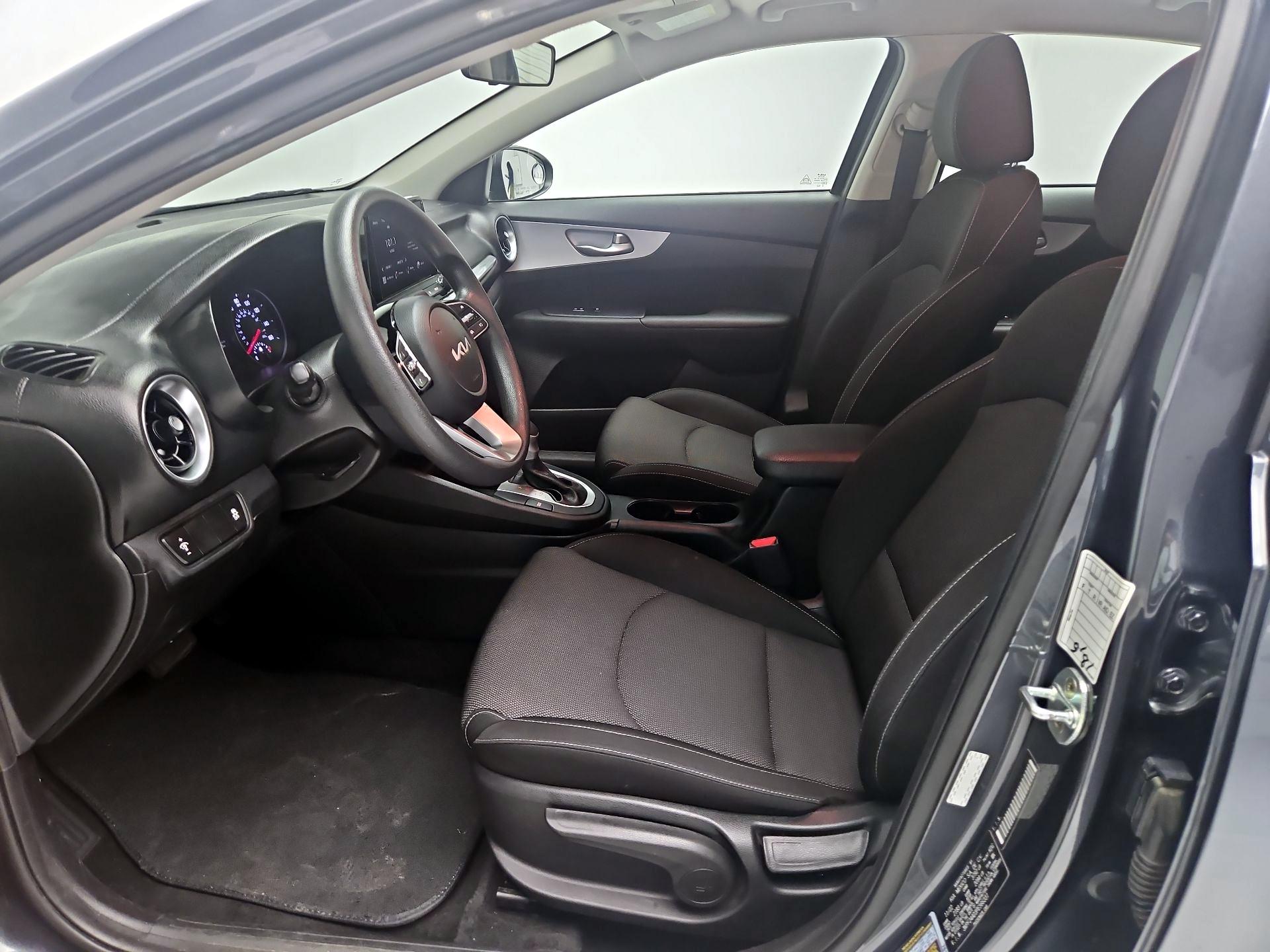 Thumbnail: 2023 Kia Forte - 11
