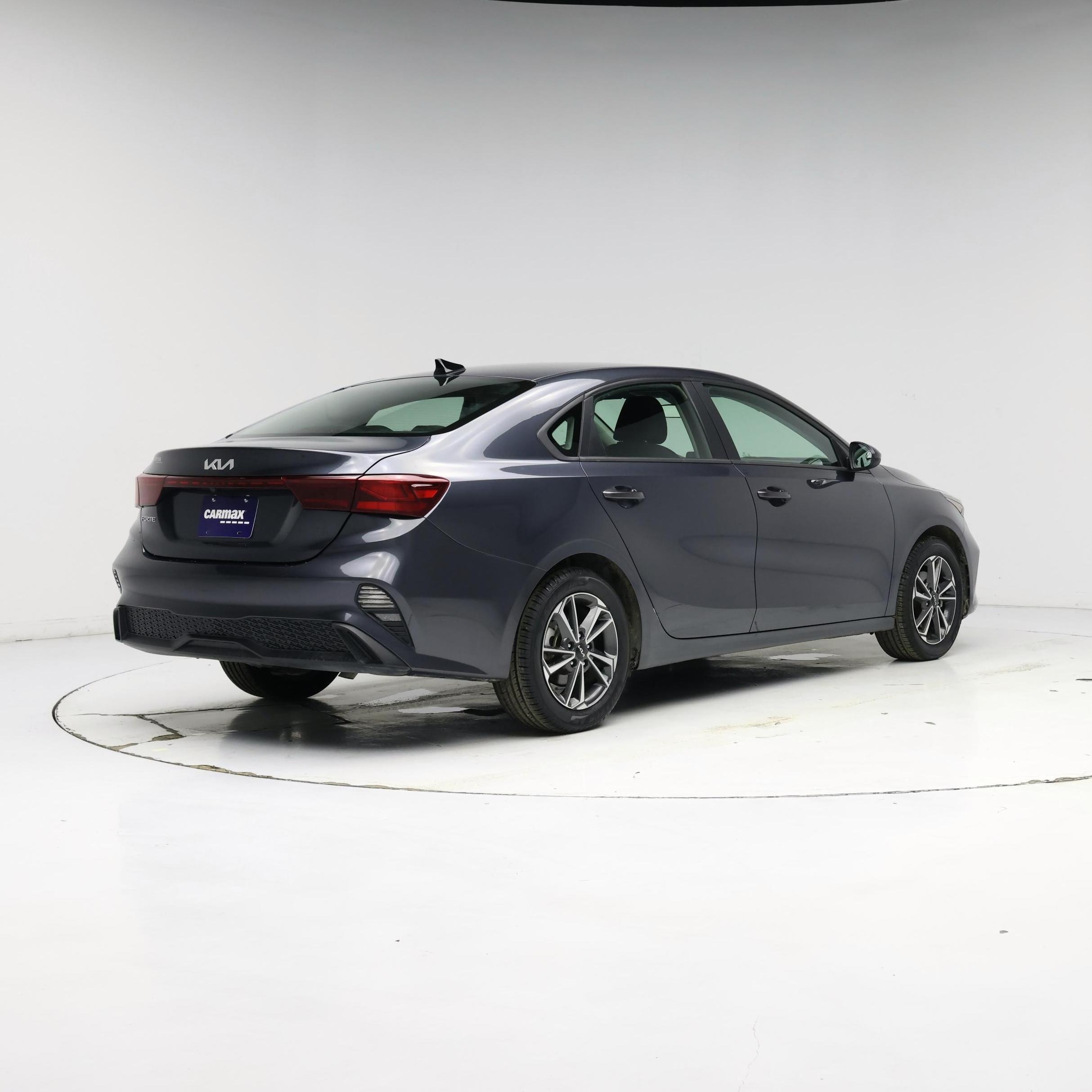 Thumbnail: 2023 Kia Forte - 8
