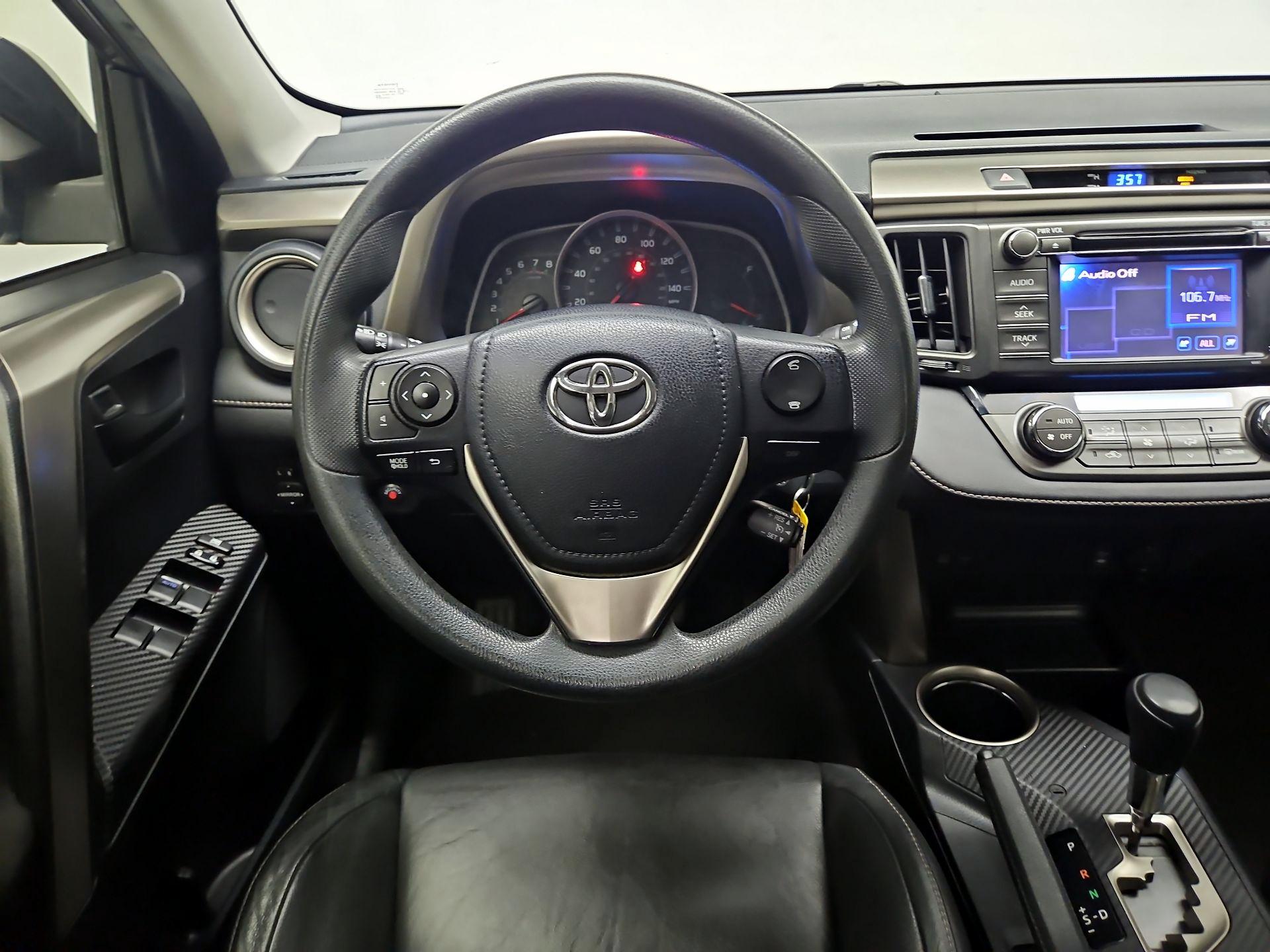 Thumbnail: 2013 Toyota RAV4 - 10
