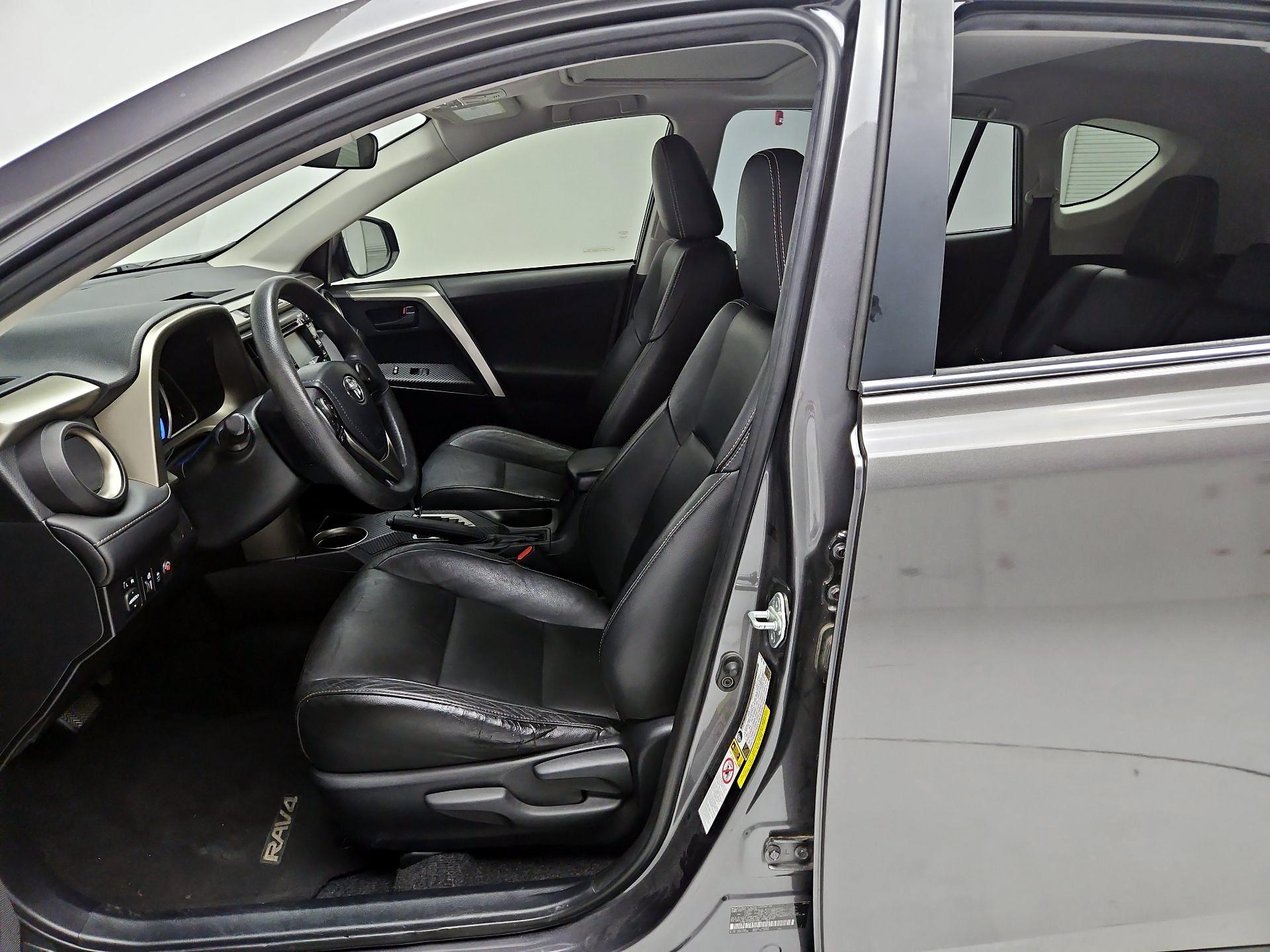 Thumbnail: 2013 Toyota RAV4 - 11