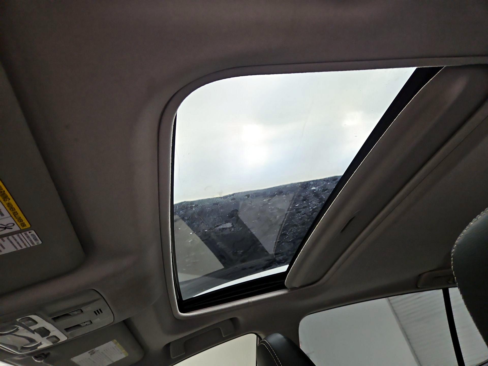 Thumbnail: 2013 Toyota RAV4 - 19